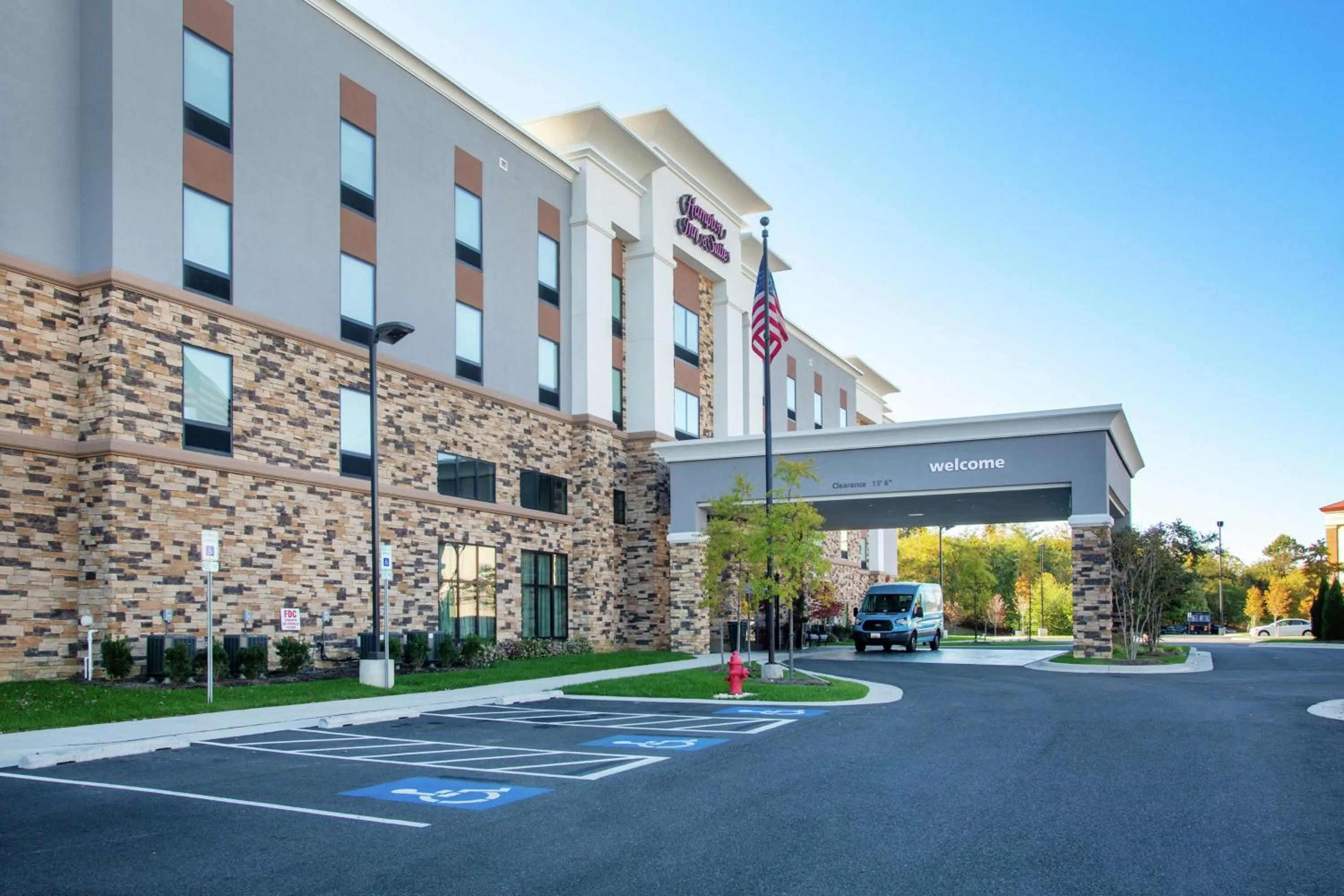 Property building in Hampton Inn & Suites Glenarden/Washington DC