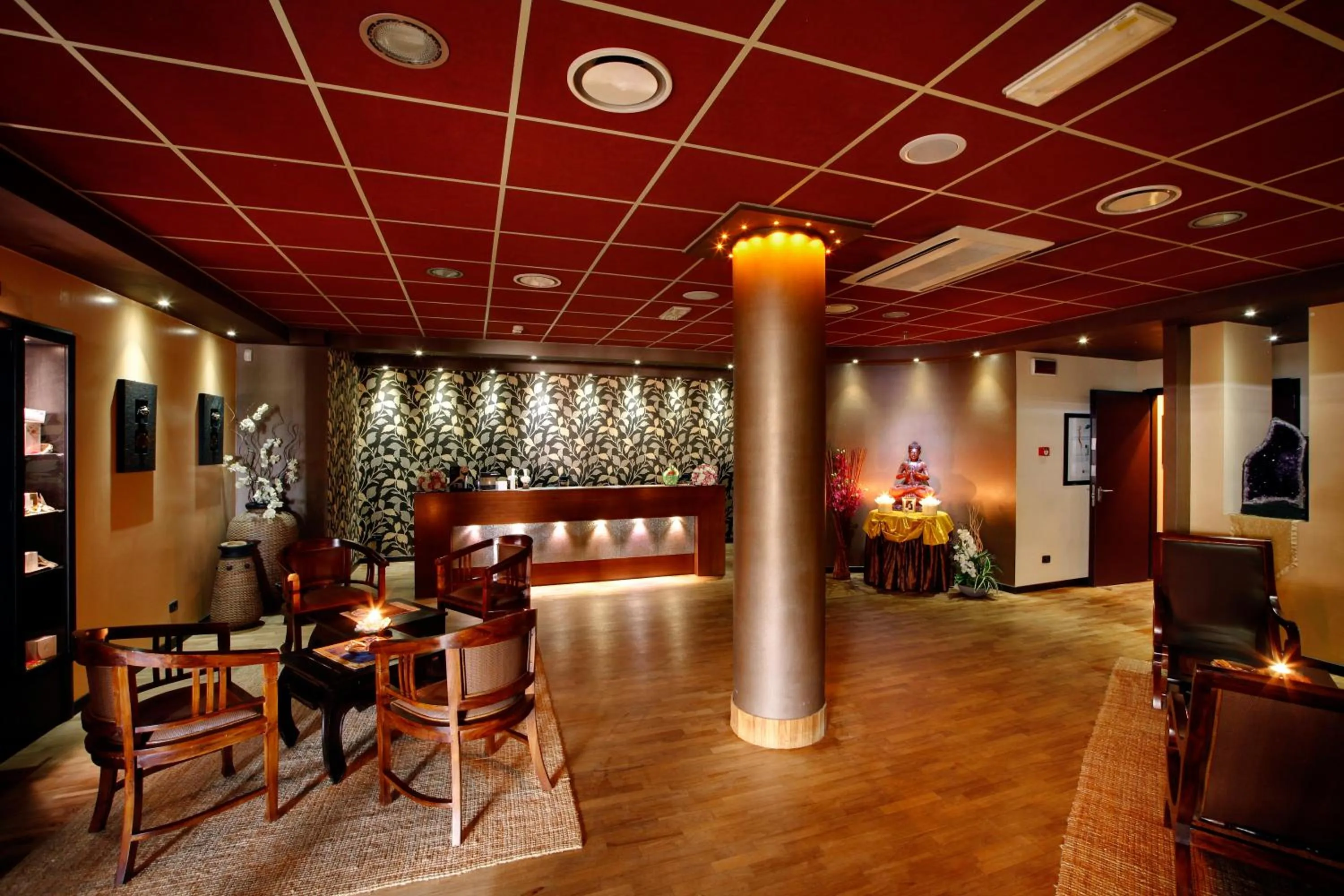 Massage in Cocca Hotel Royal Thai Spa