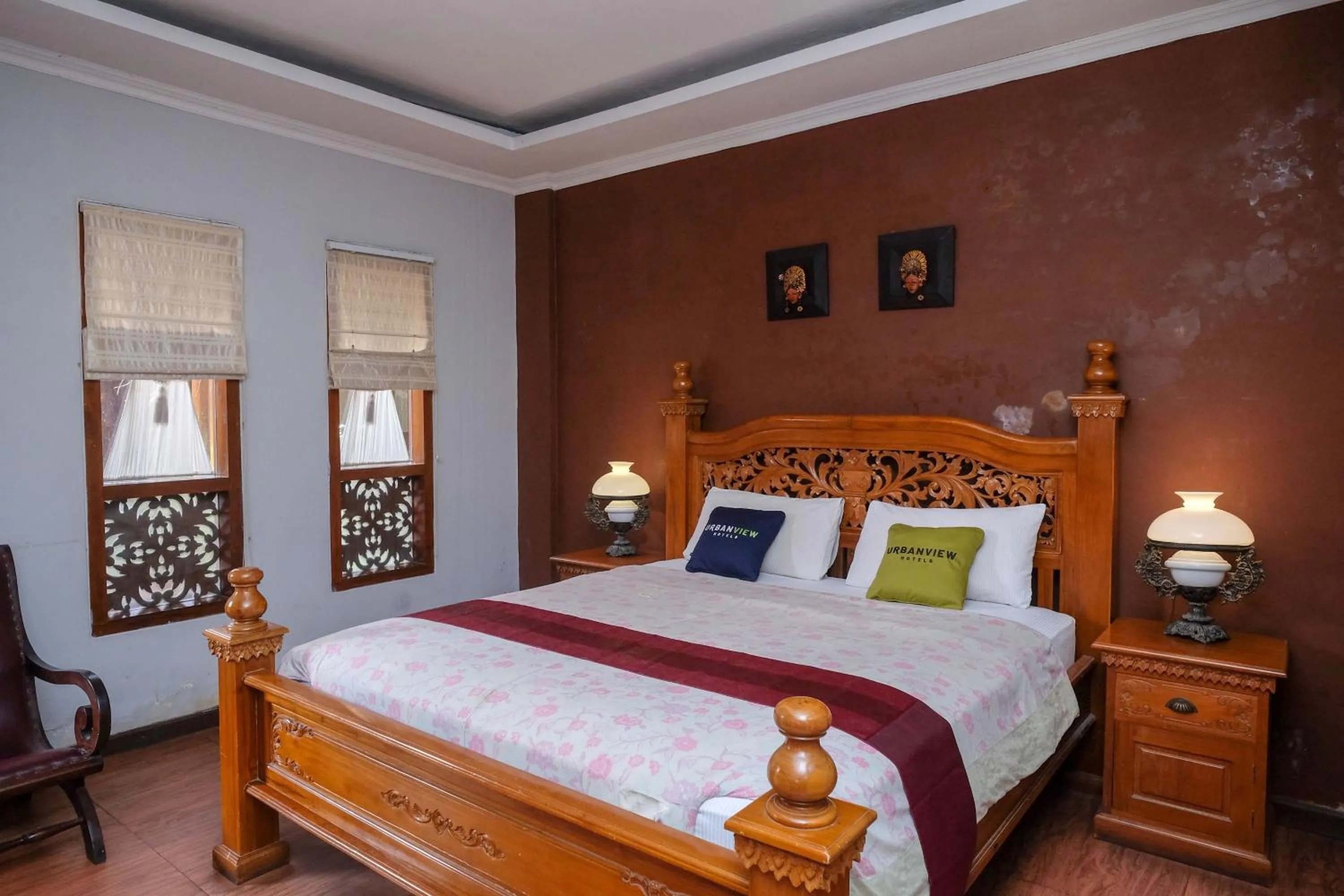 Bedroom, Bed in Urbanview Omah Eka Santi by RedDoorz