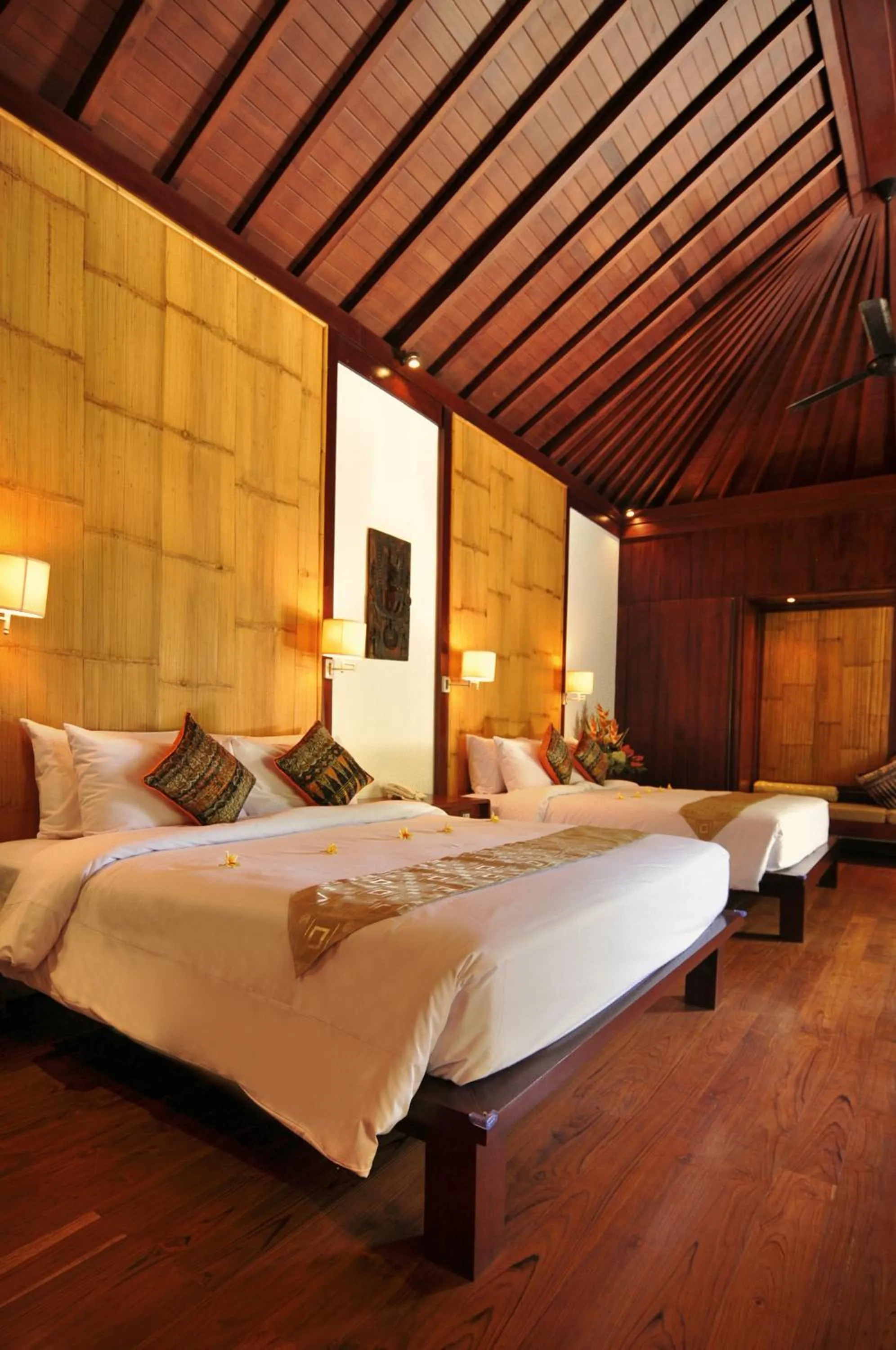 Bedroom, Bed in Anginsepoi