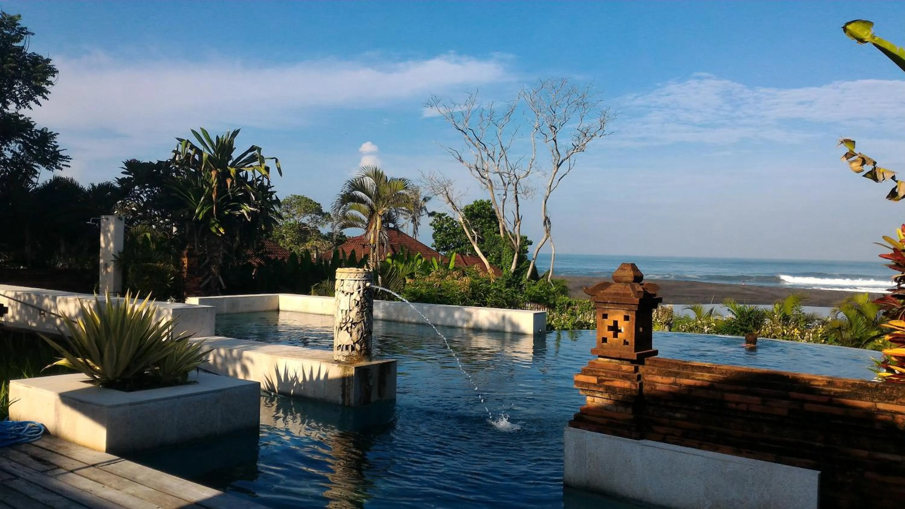 Swimming pool in Anginsepoi