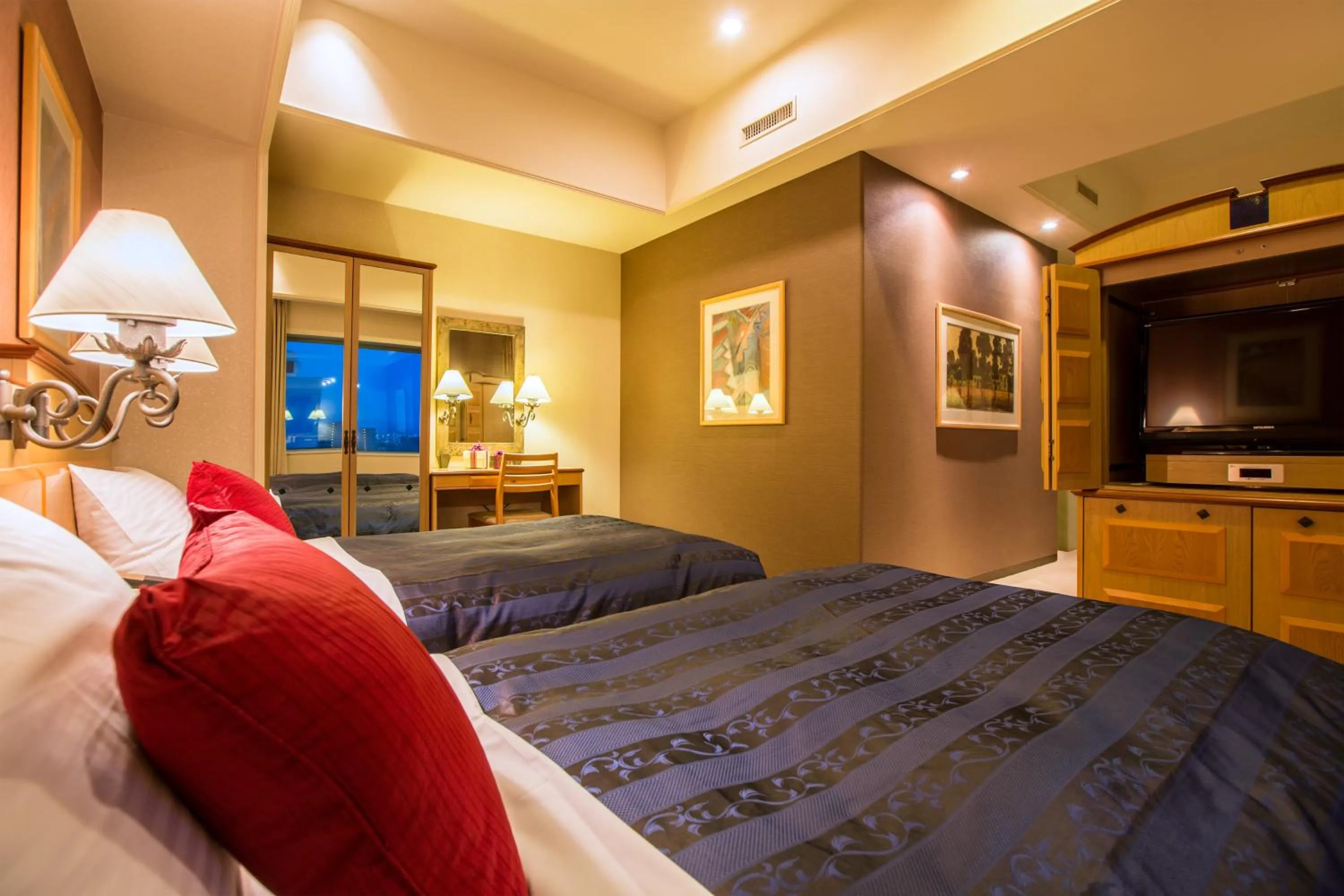 Photo of the whole room, Bed in Hotel Resol Sapporo Nakajima Koen