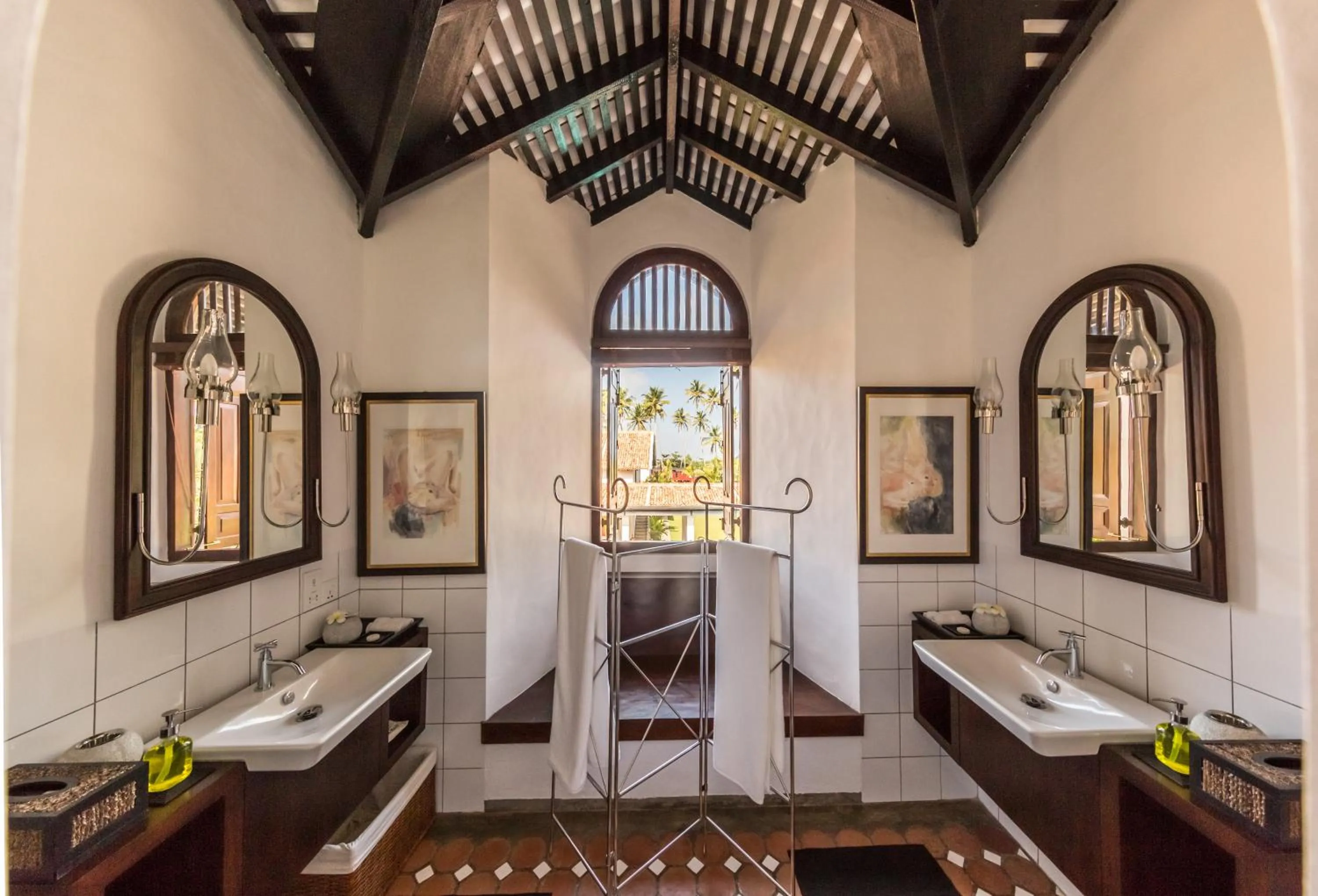 Bathroom in Taru Villas - The Muse - Bentota