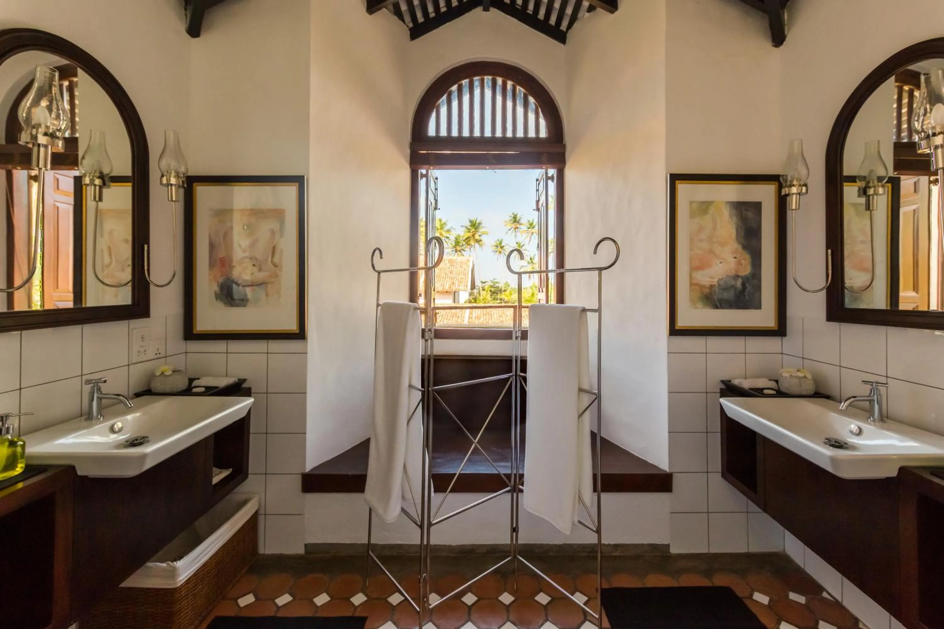 Bathroom in Taru Villas - The Muse - Bentota