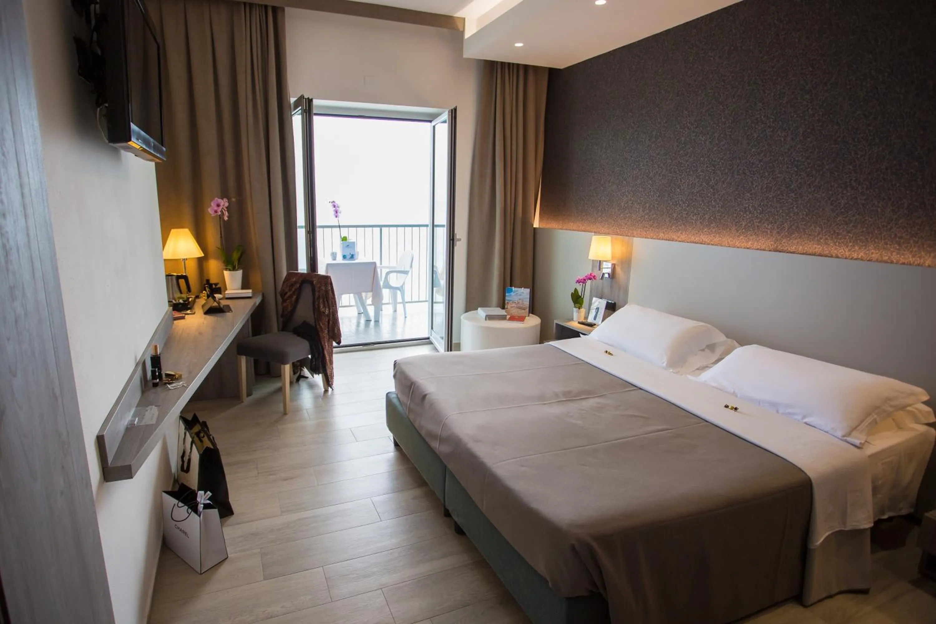 View (from property/room), Bed in Hermitage Hotel