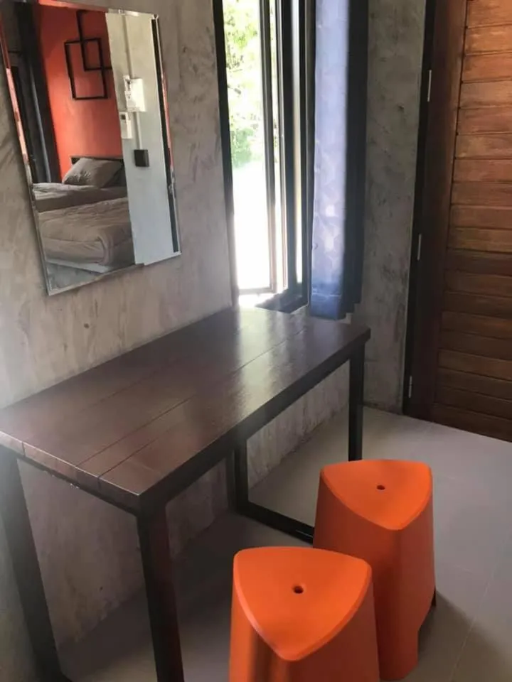 Standard Twin Room in Janrawee Resort