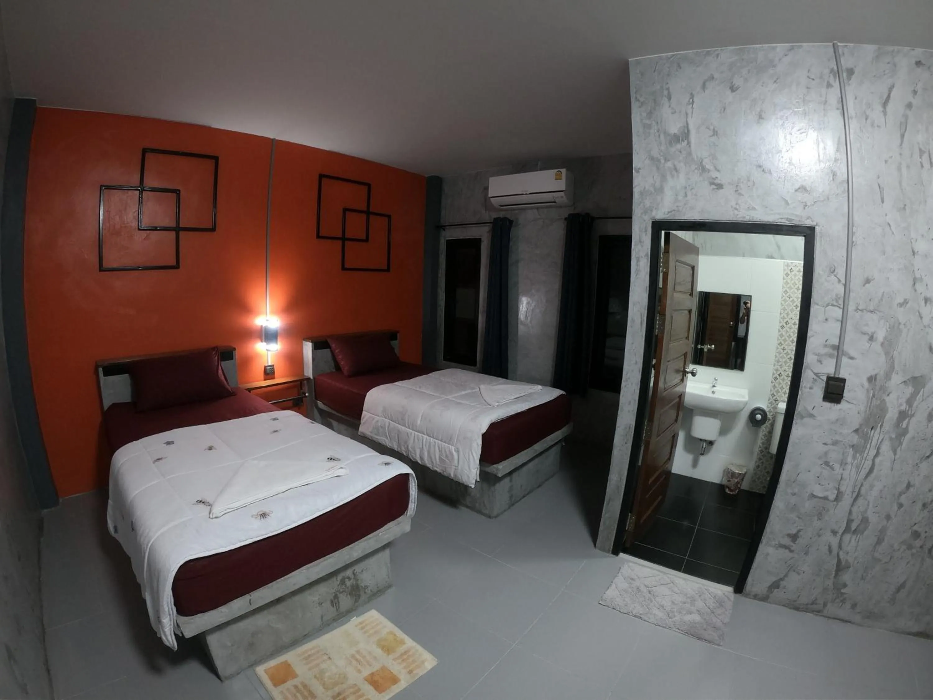 Bed in Janrawee Resort