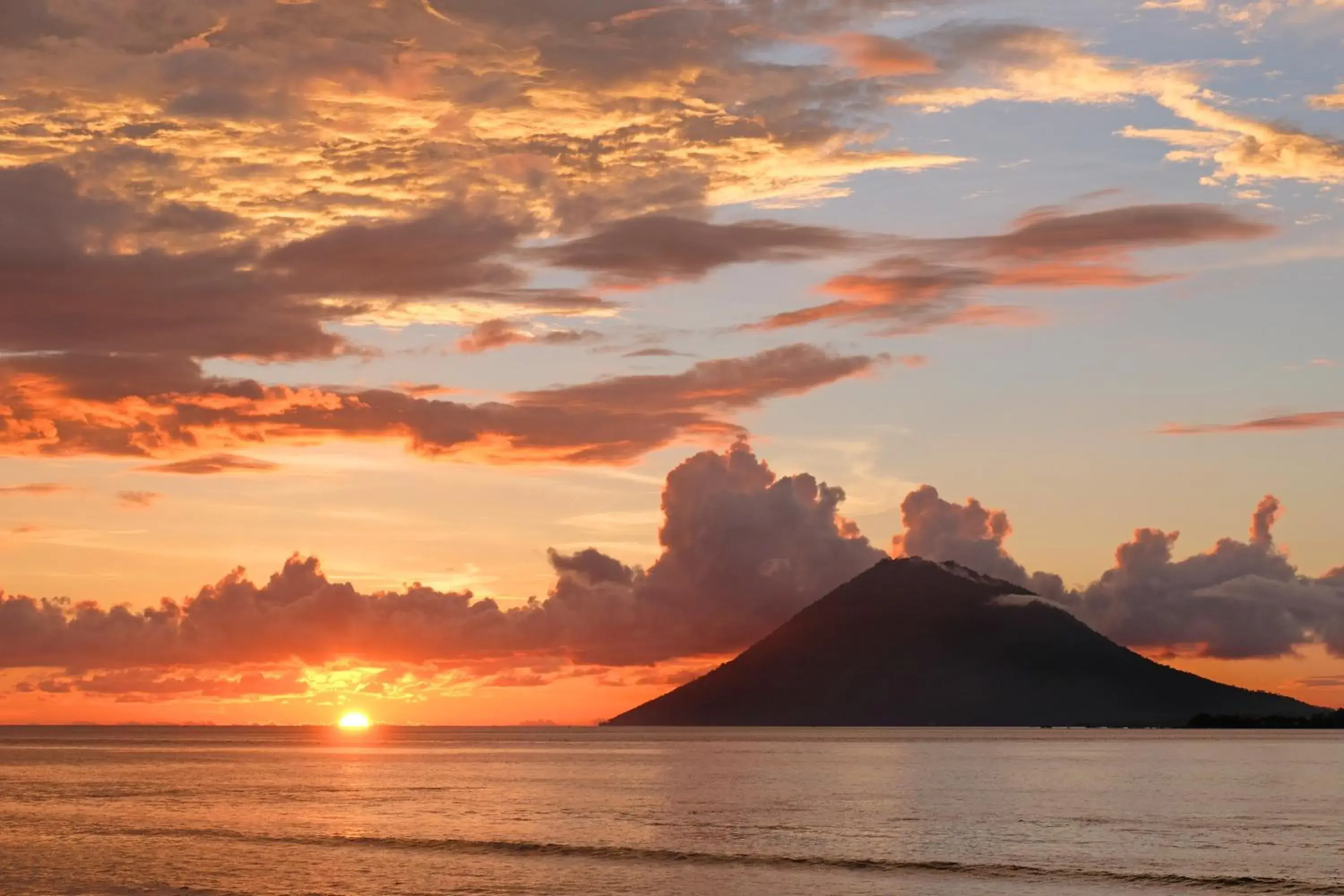 Natural landscape, Sunrise/Sunset in Grand Luley Manado