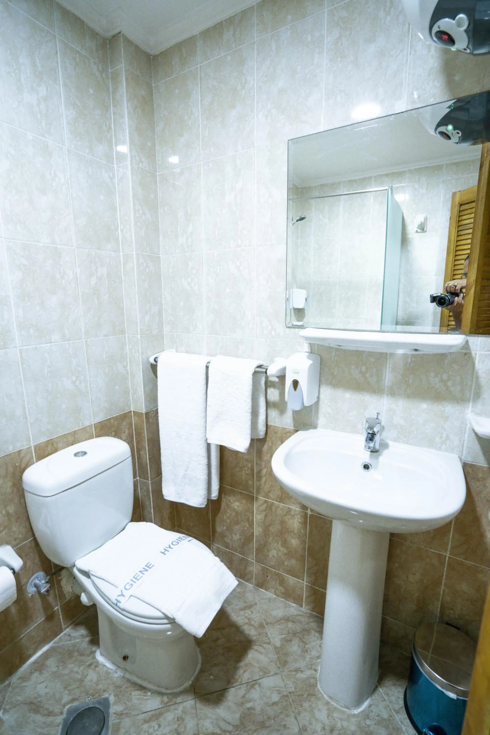Bathroom in Redcon Suites