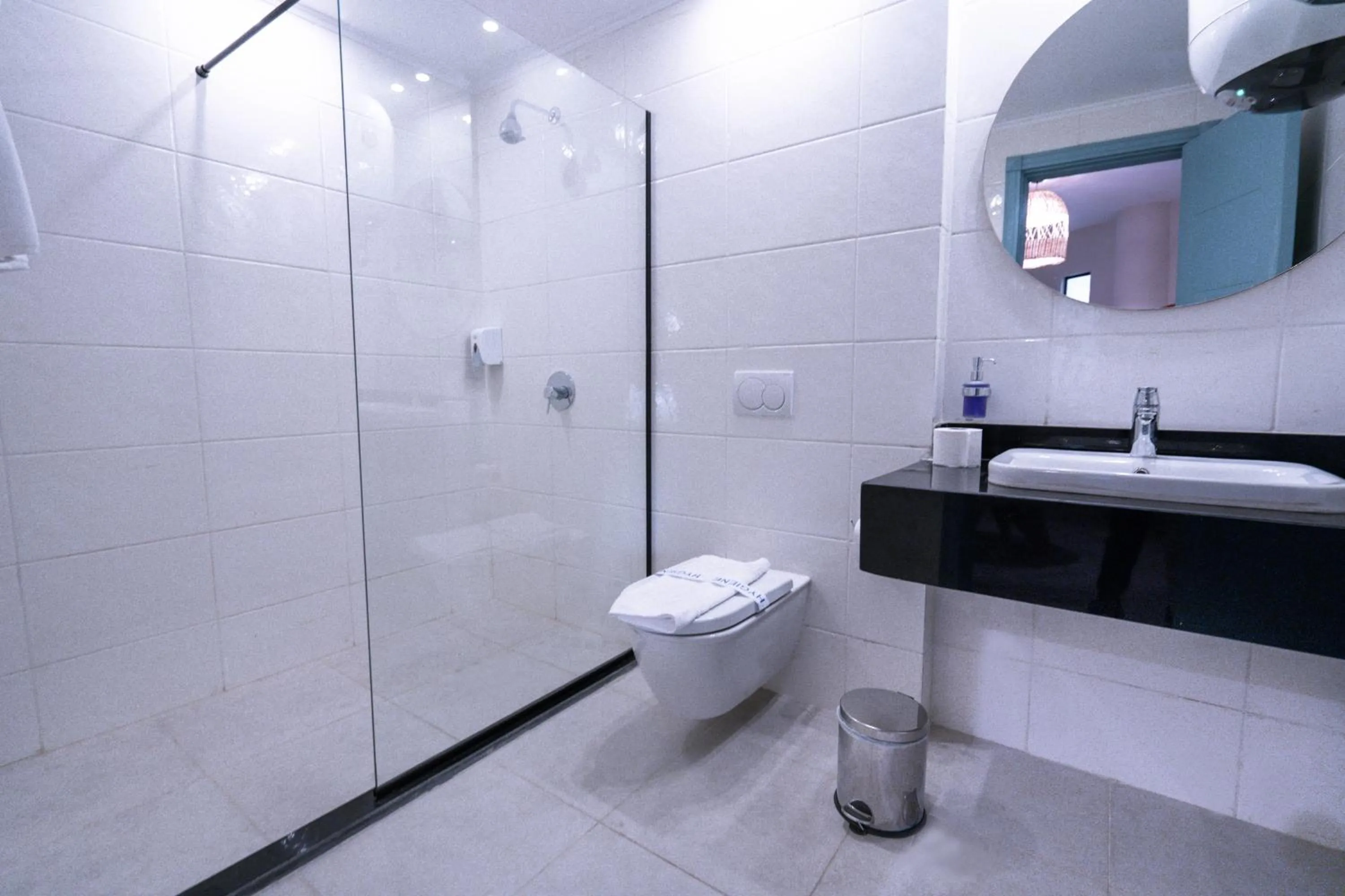 Bathroom in Redcon Suites