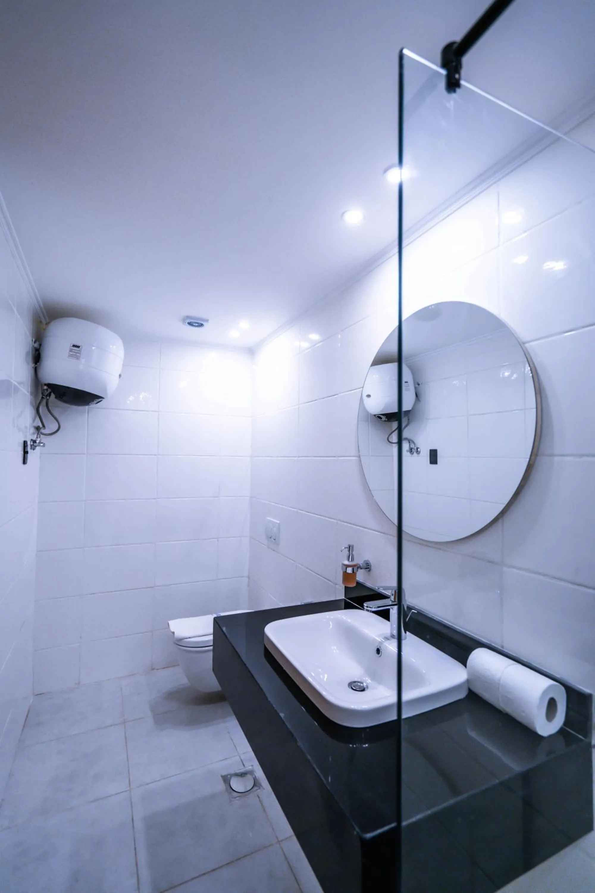 Bathroom in Redcon Suites