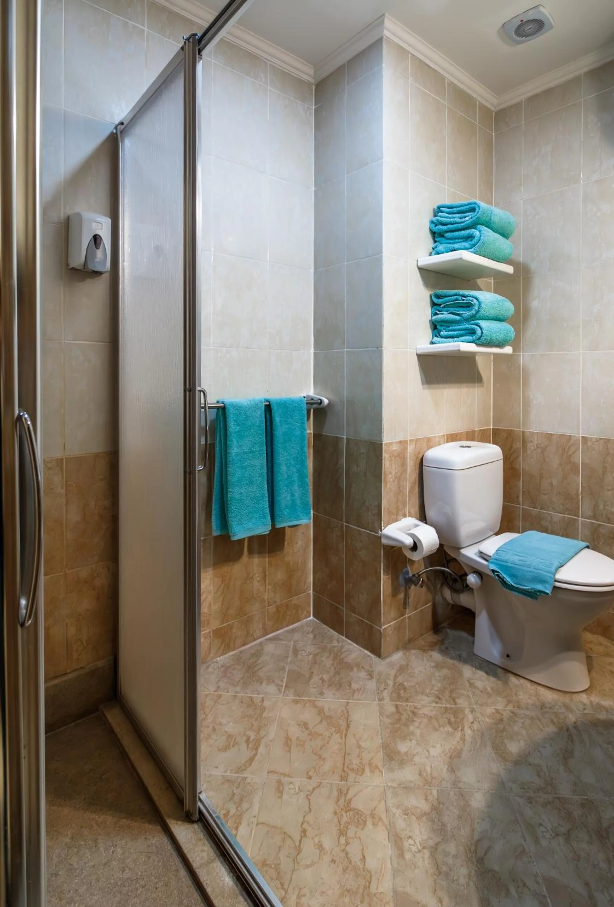 Shower in Redcon Suites