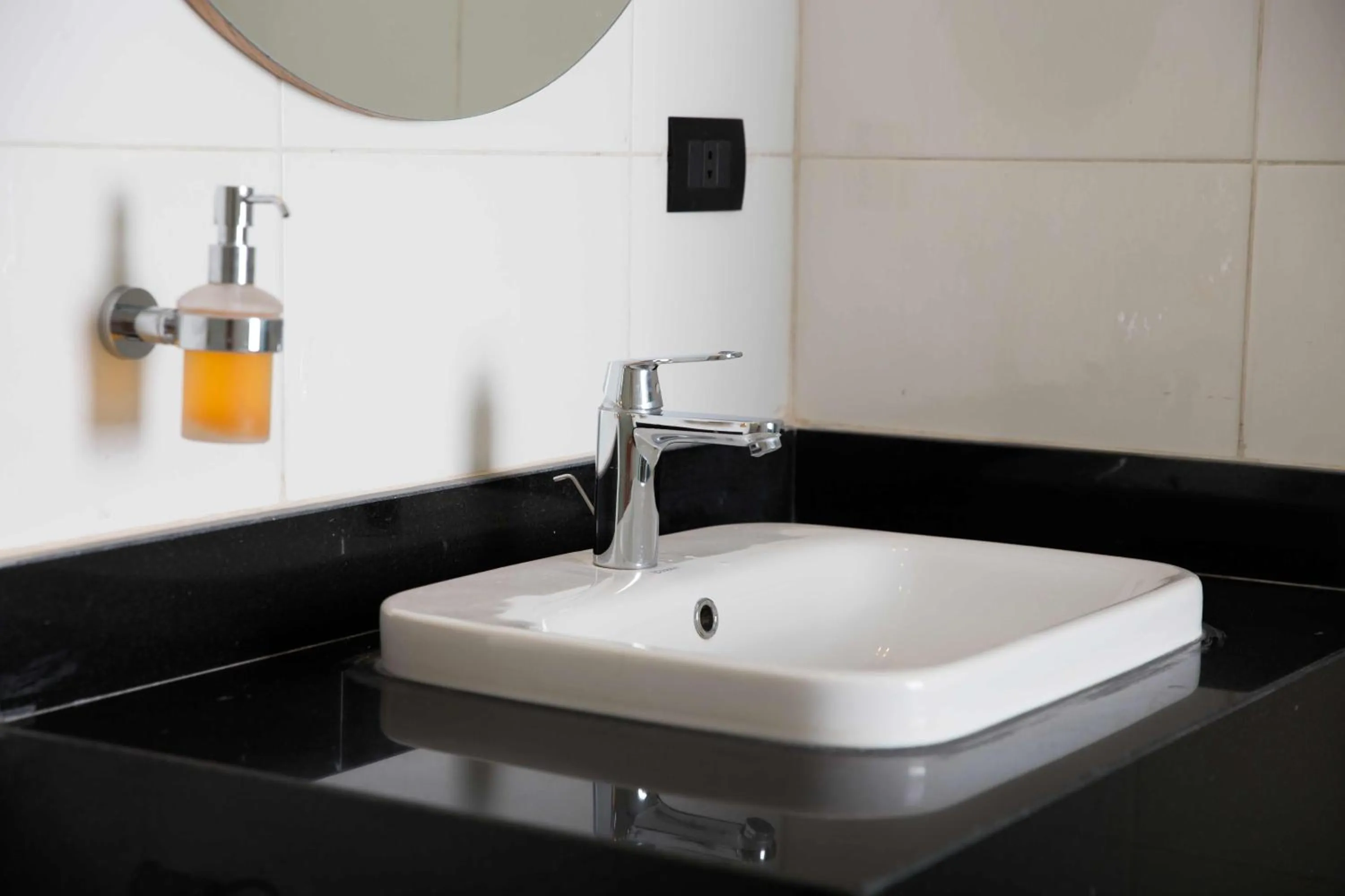 Bathroom in Redcon Suites