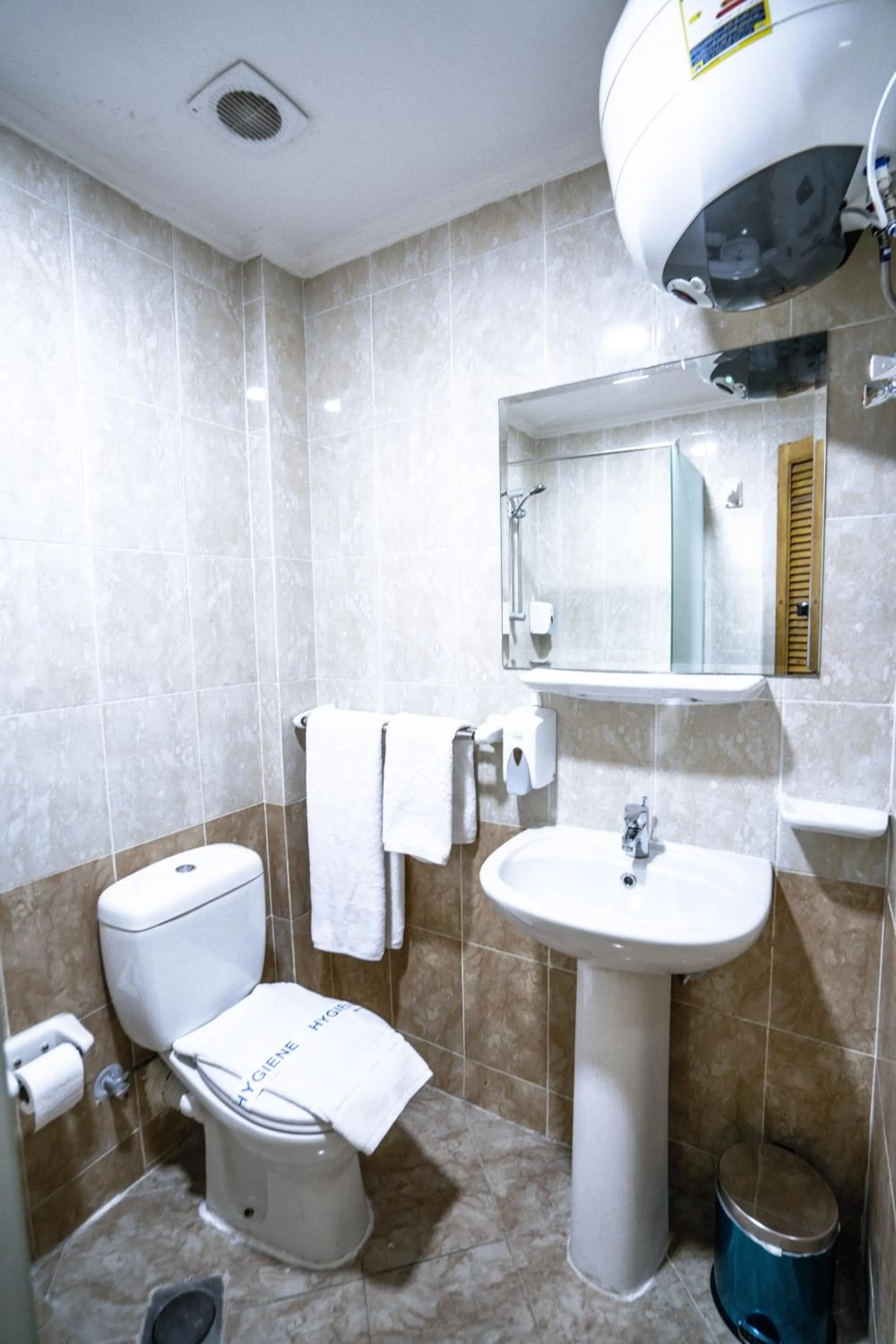 Bathroom in Redcon Suites