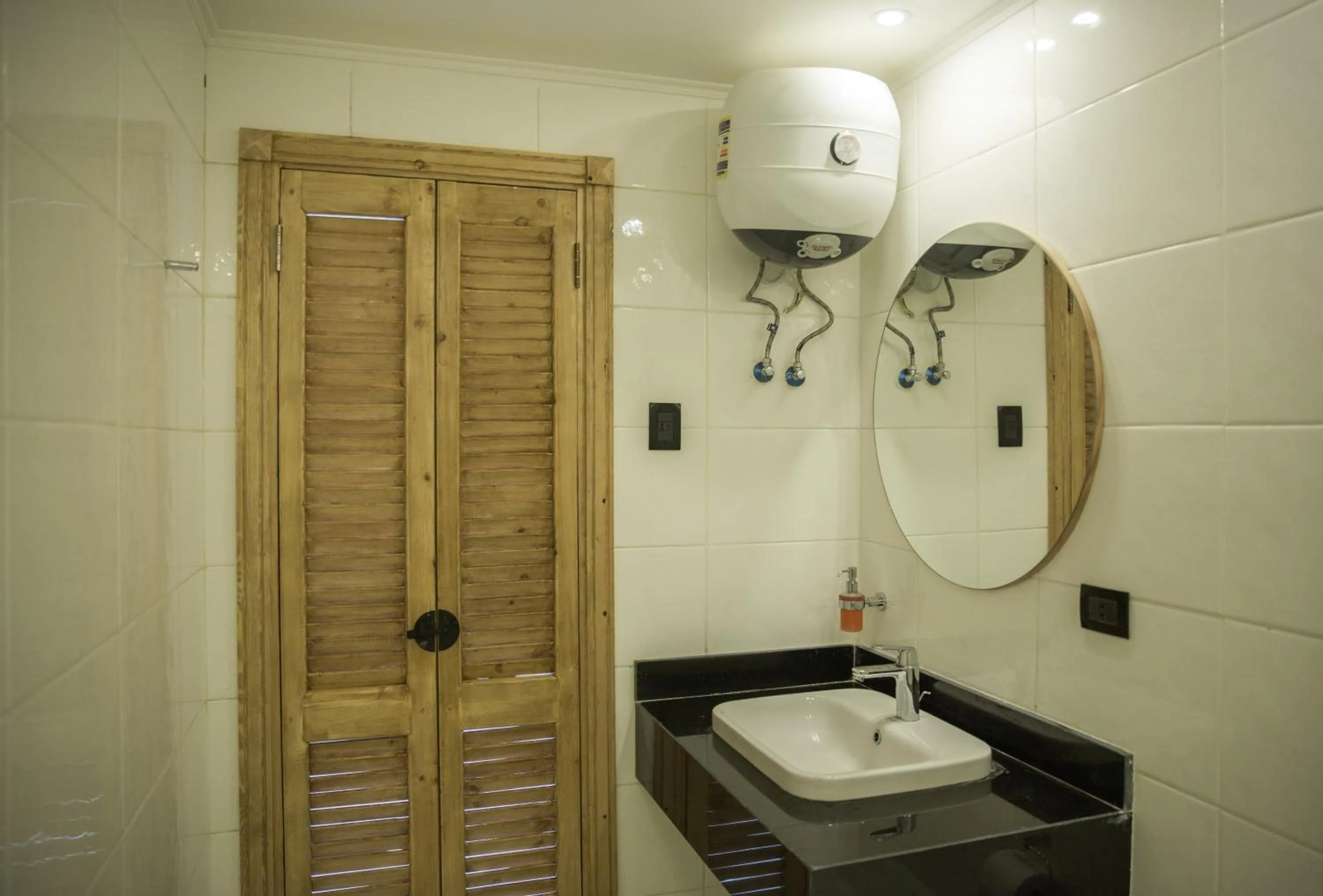 Shower in Redcon Suites