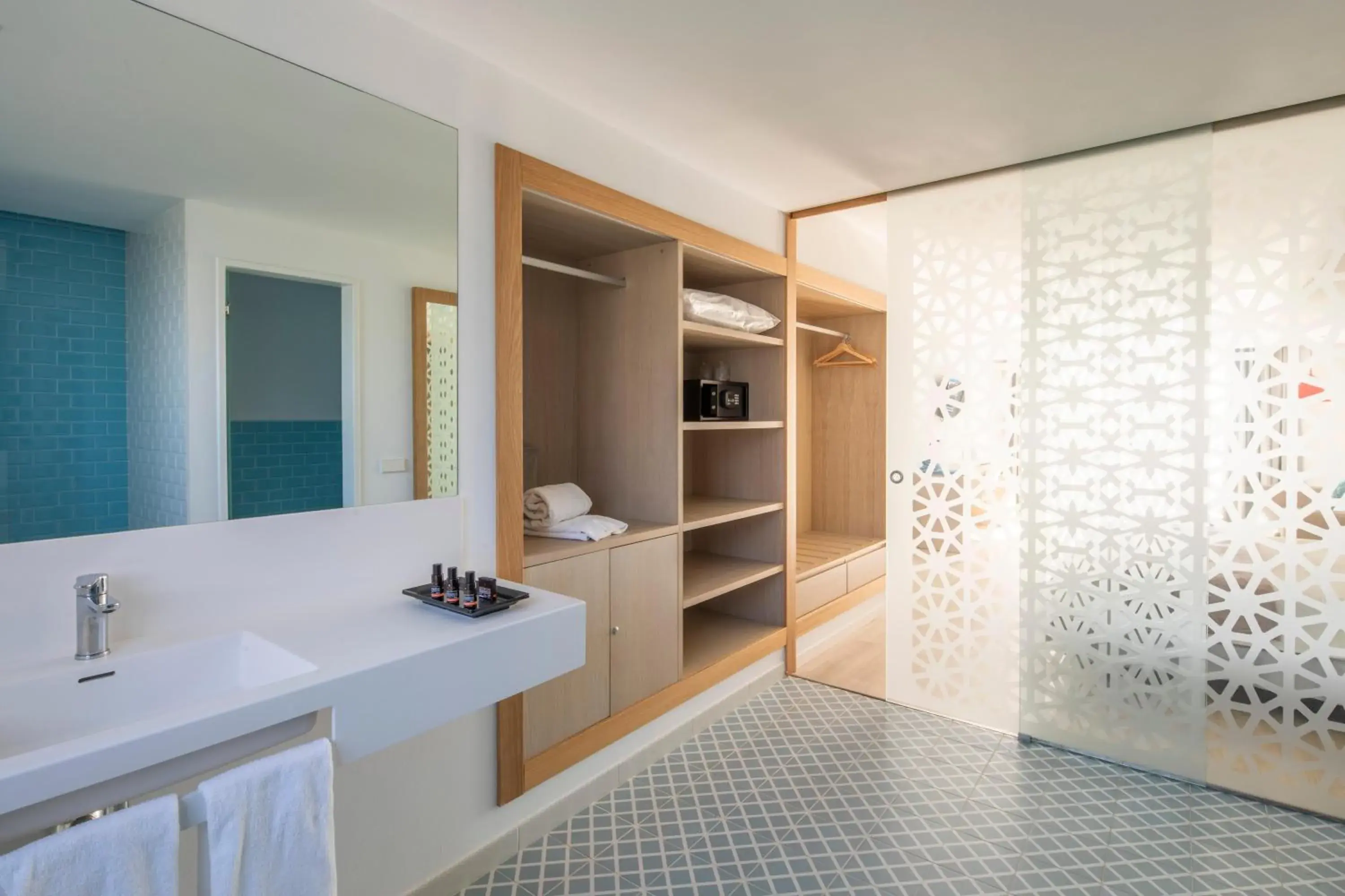 Bathroom in Oasis Lanz Beach Mate Bathroom in Oasis Lanz Beach Mate