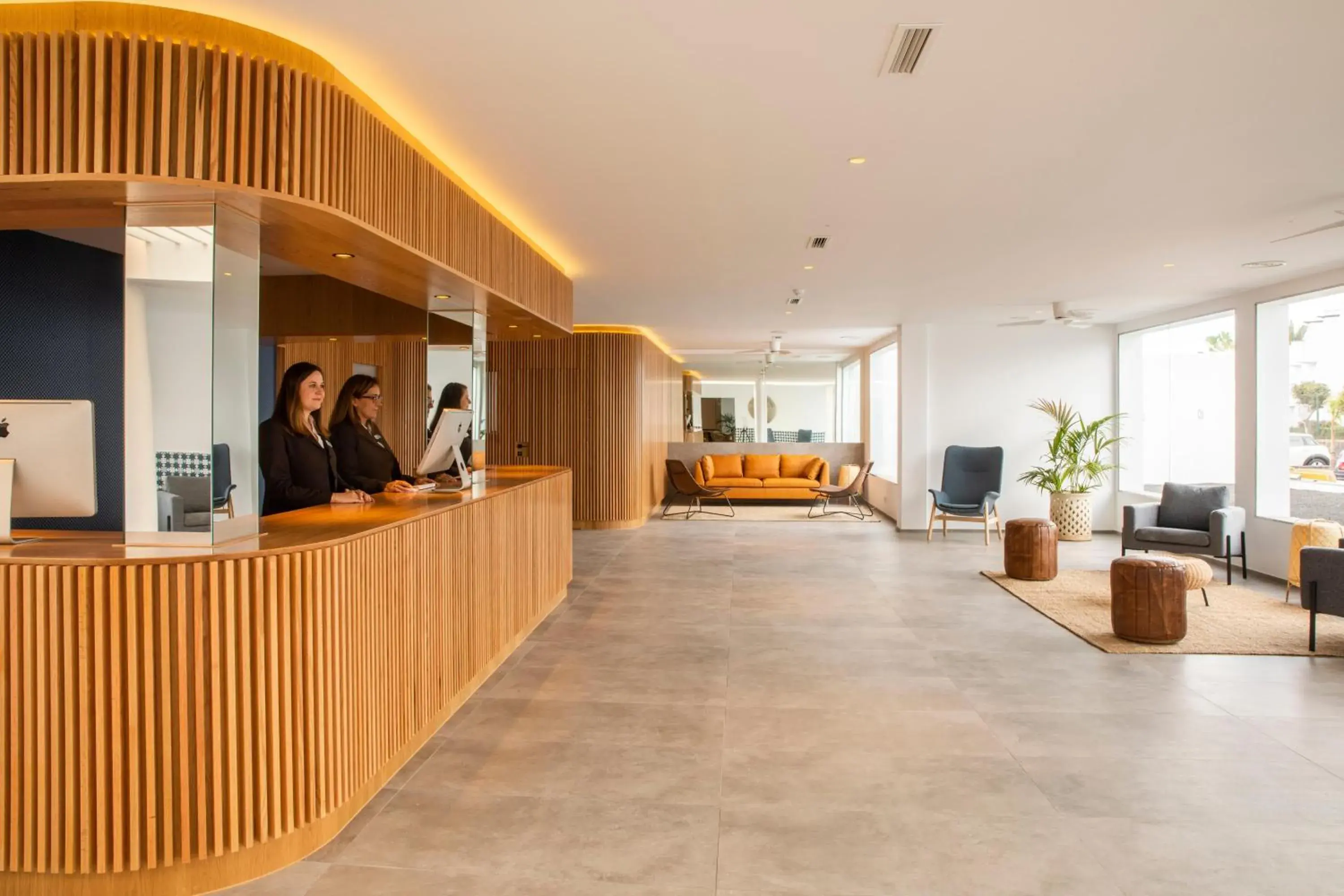 Lobby or reception in Oasis Lanz Beach Mate Lobby or reception in Oasis Lanz Beach Mate