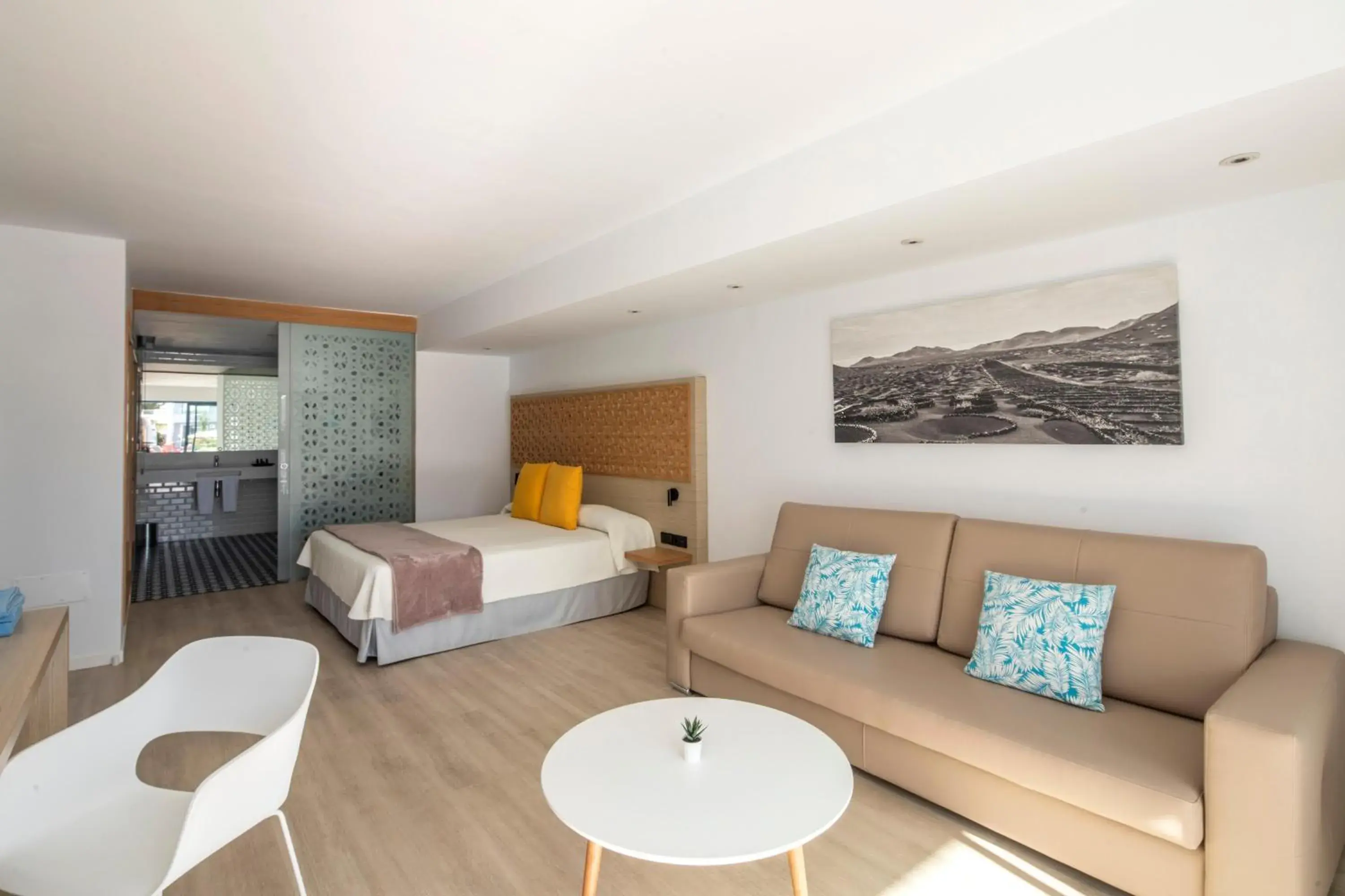 Photo of the whole room, Bed in Oasis Lanz Beach Mate Photo of the whole room, Bed in Oasis Lanz Beach Mate