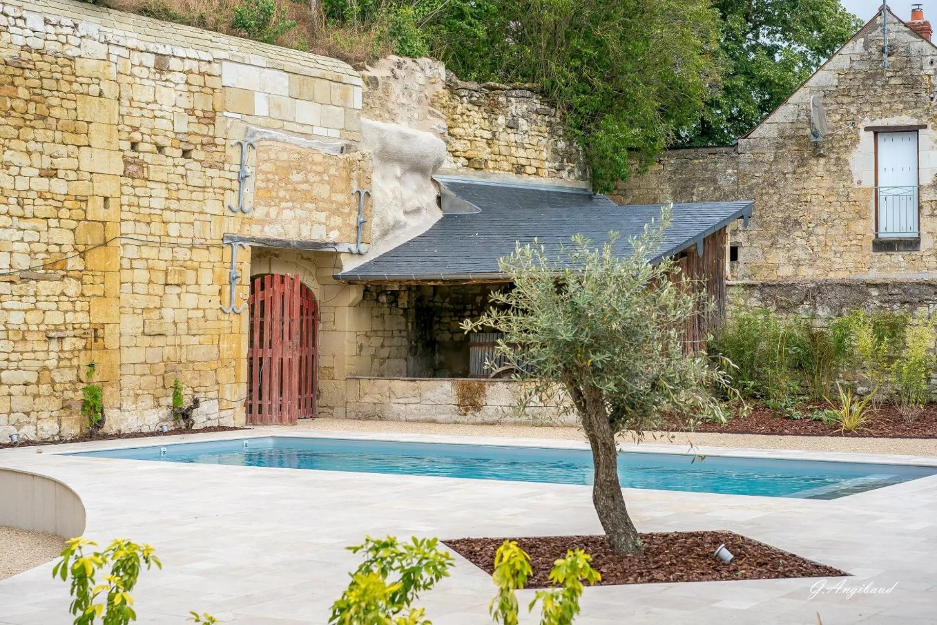 Pool view in En Rou Libre