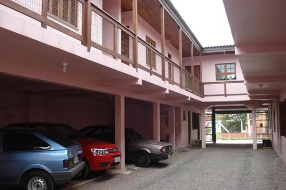 Parking in Pousada Tuiuti