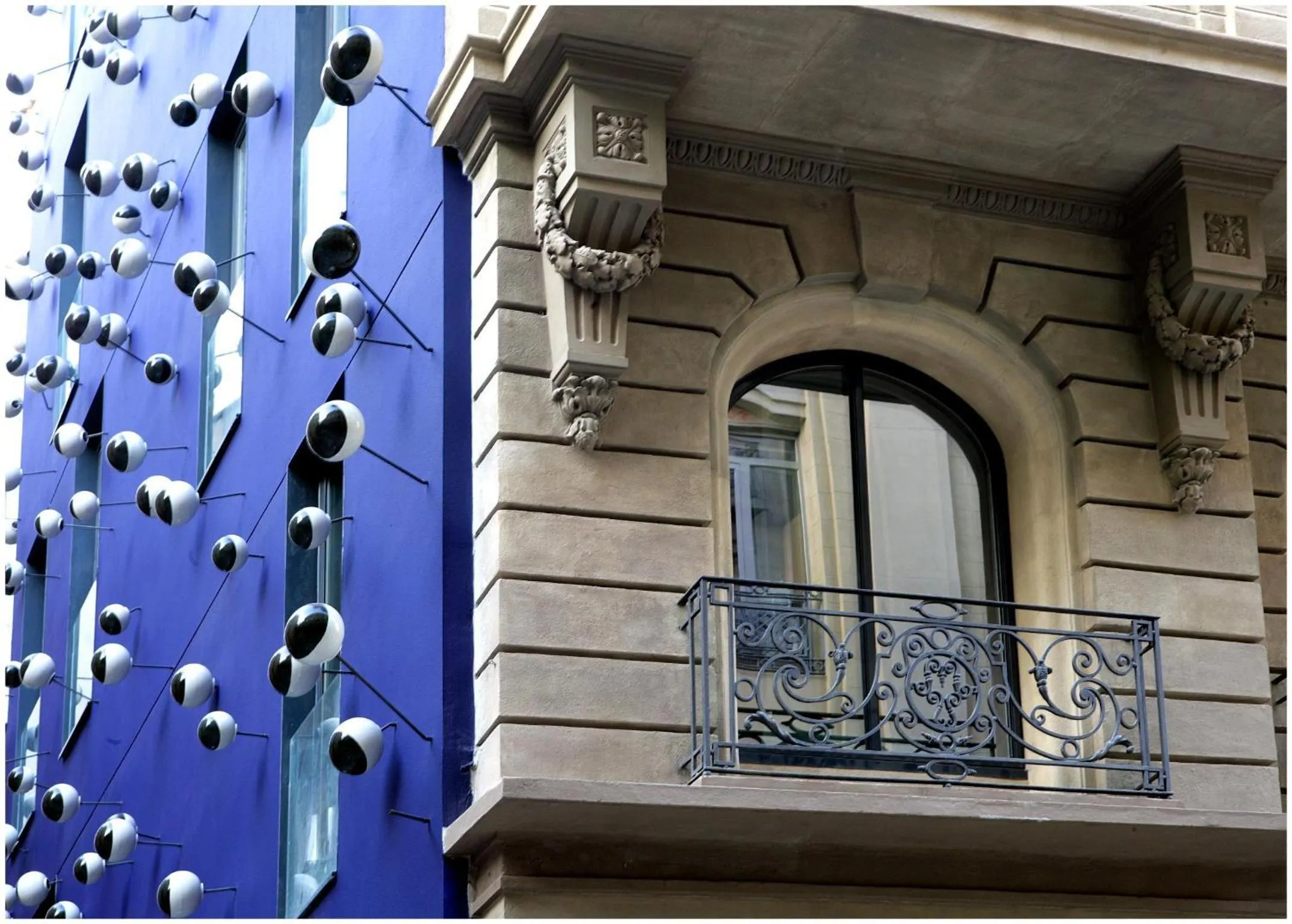 Facade/entrance in Ohla Barcelona