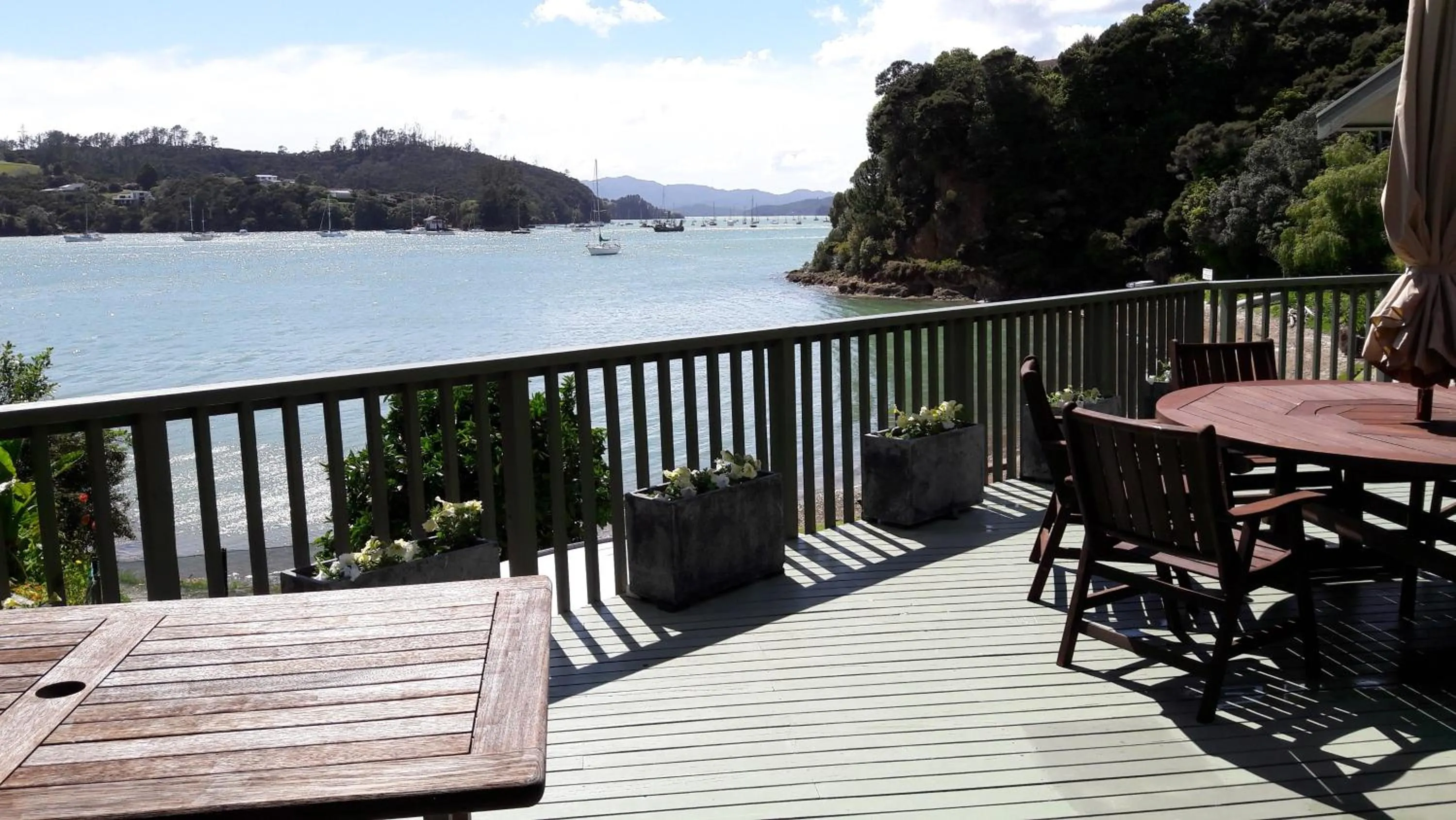 Water's Edge Holiday Home