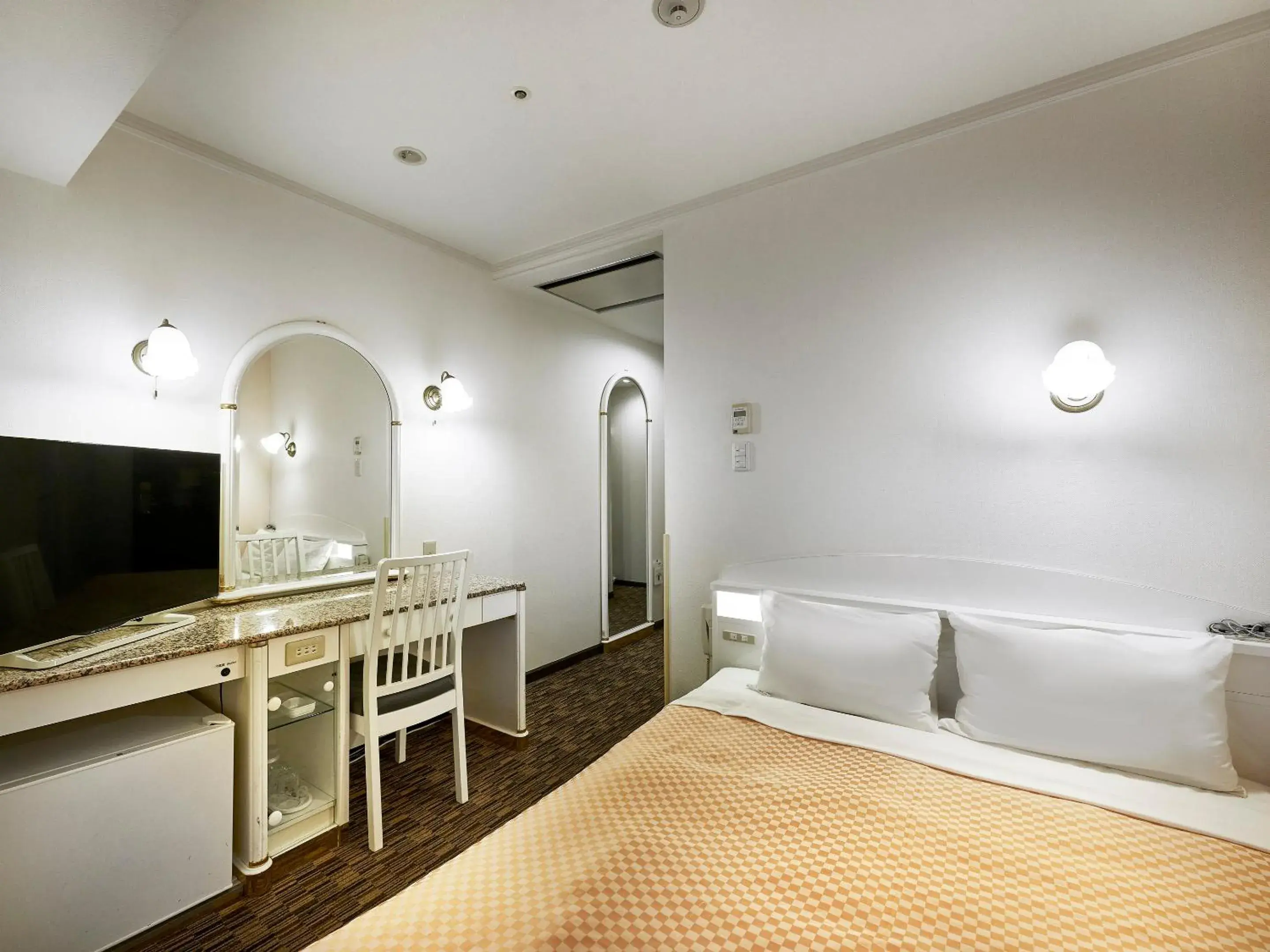 Double Room - Non-Smoking in Kobe Sannomiya Union Hotel Double Room - Non-Smoking in Kobe Sannomiya Union Hotel