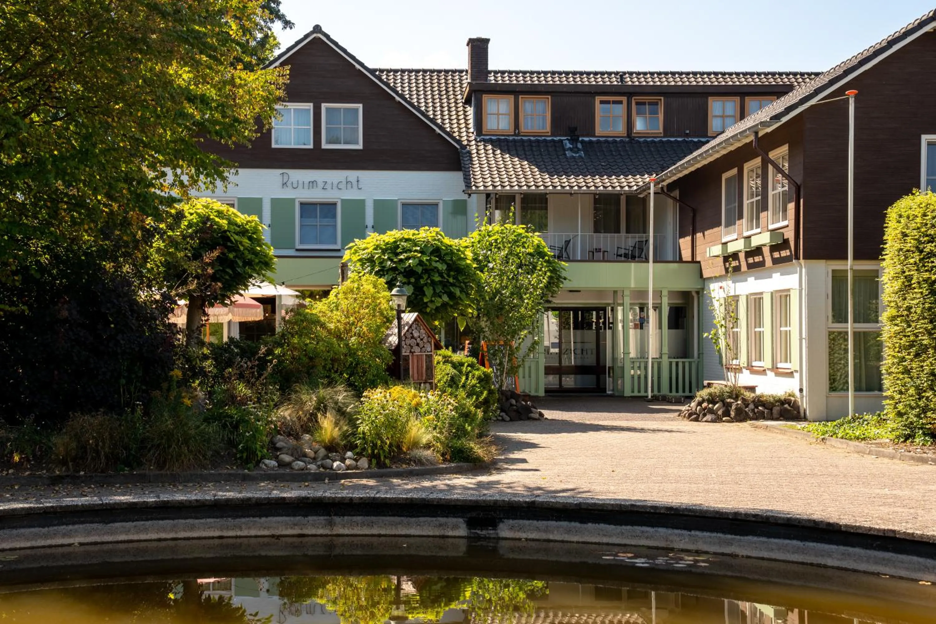 Property building in Hotel Restaurant Ruimzicht