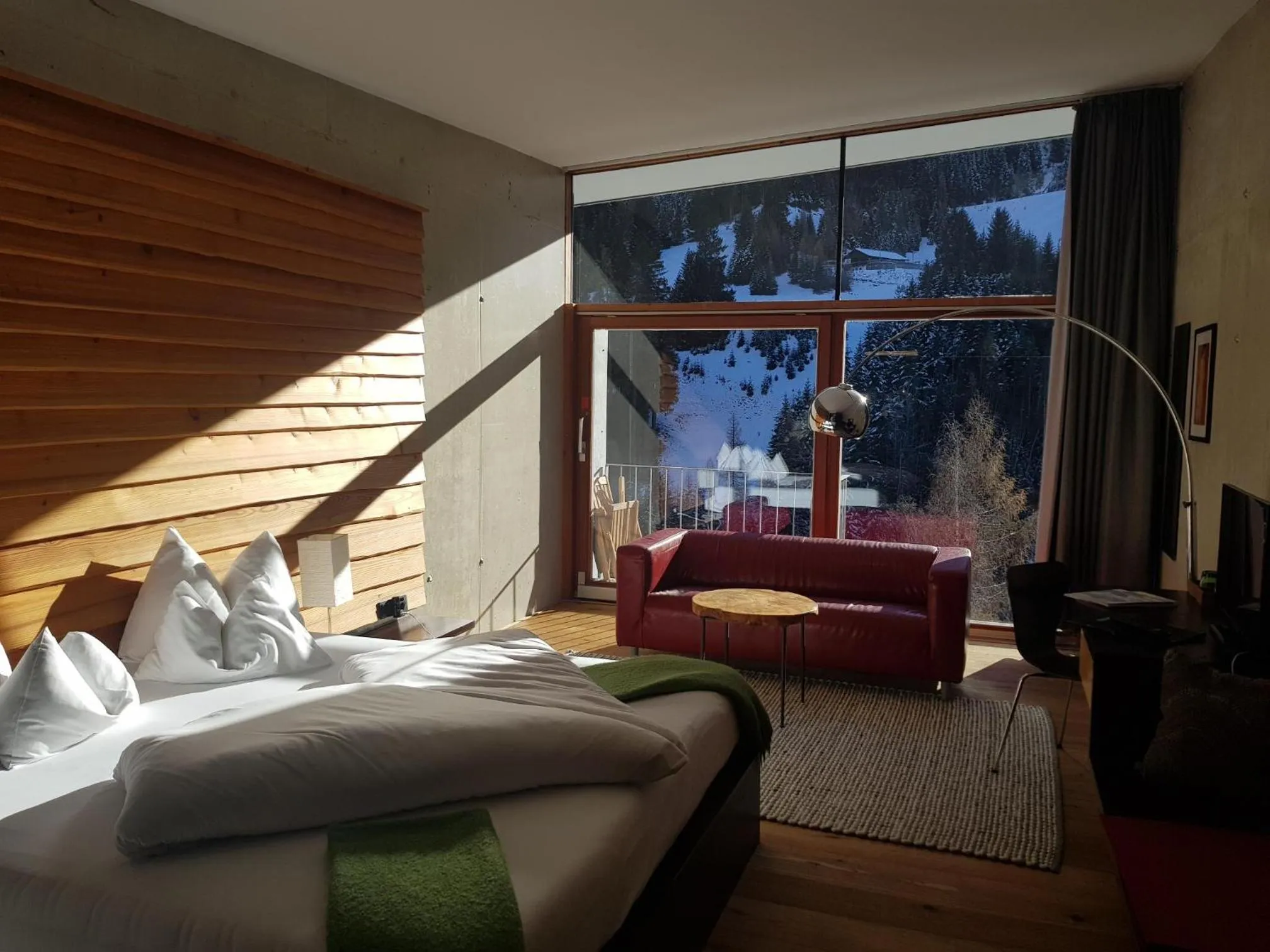Bed in "Quality Hosts Arlberg" Hotel Lux Alpinae