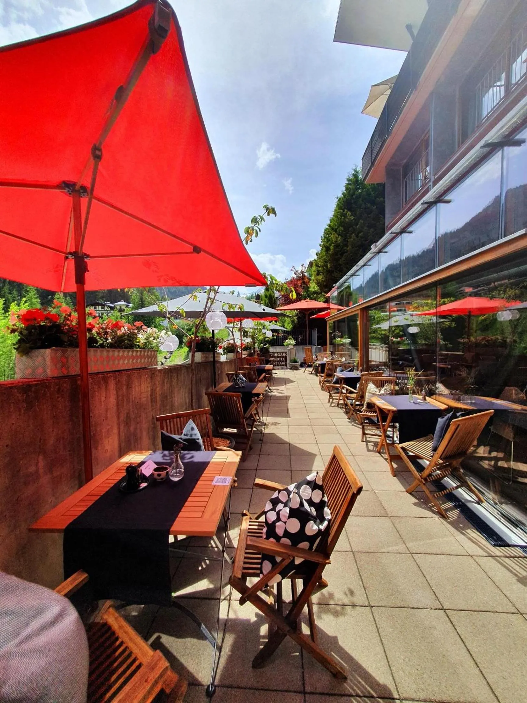 Property building in "Quality Hosts Arlberg" Hotel Lux Alpinae