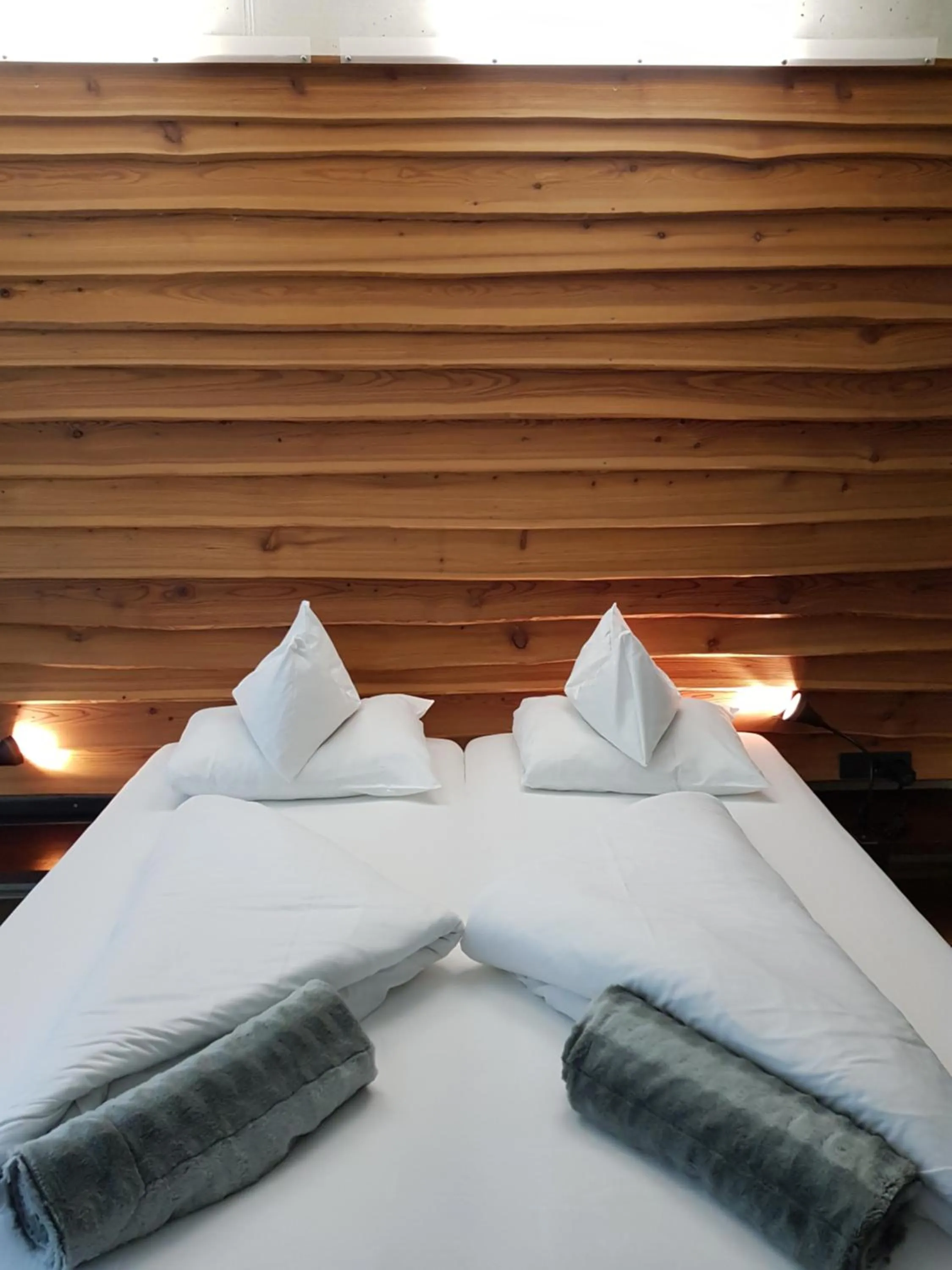 Bed in "Quality Hosts Arlberg" Hotel Lux Alpinae