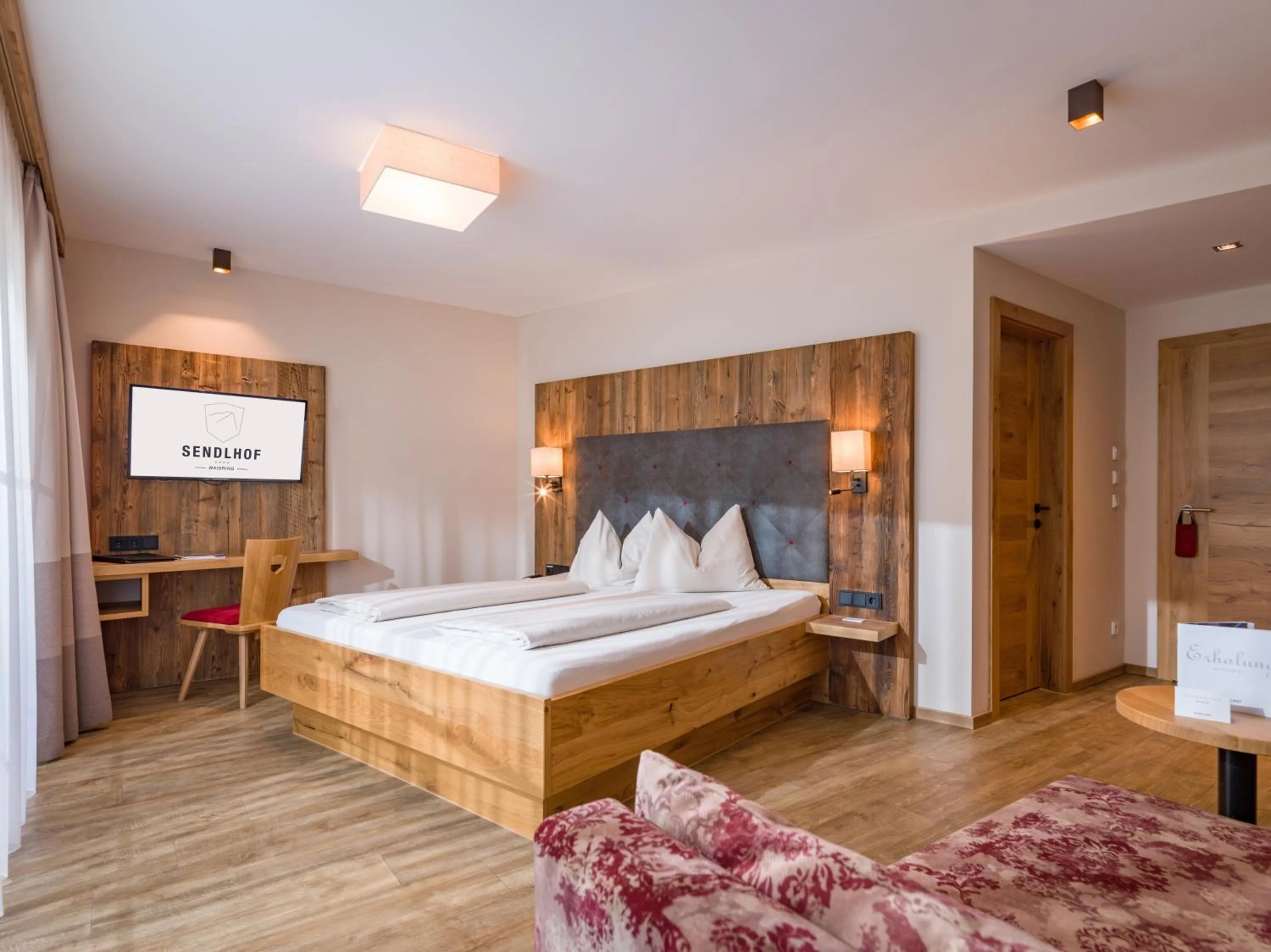 Bed in Hotel Sendlhof