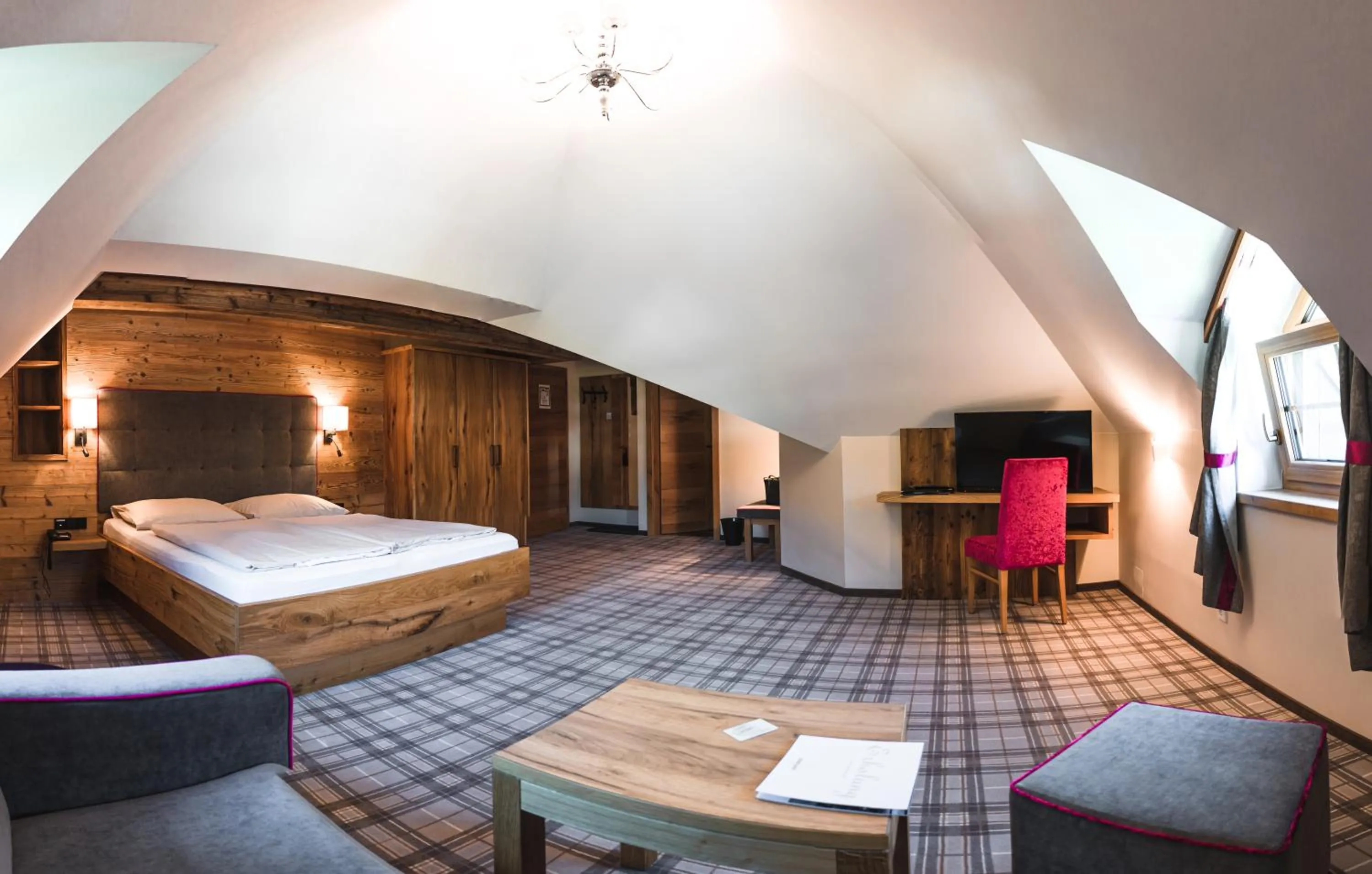 Photo of the whole room, Bed in Hotel Sendlhof