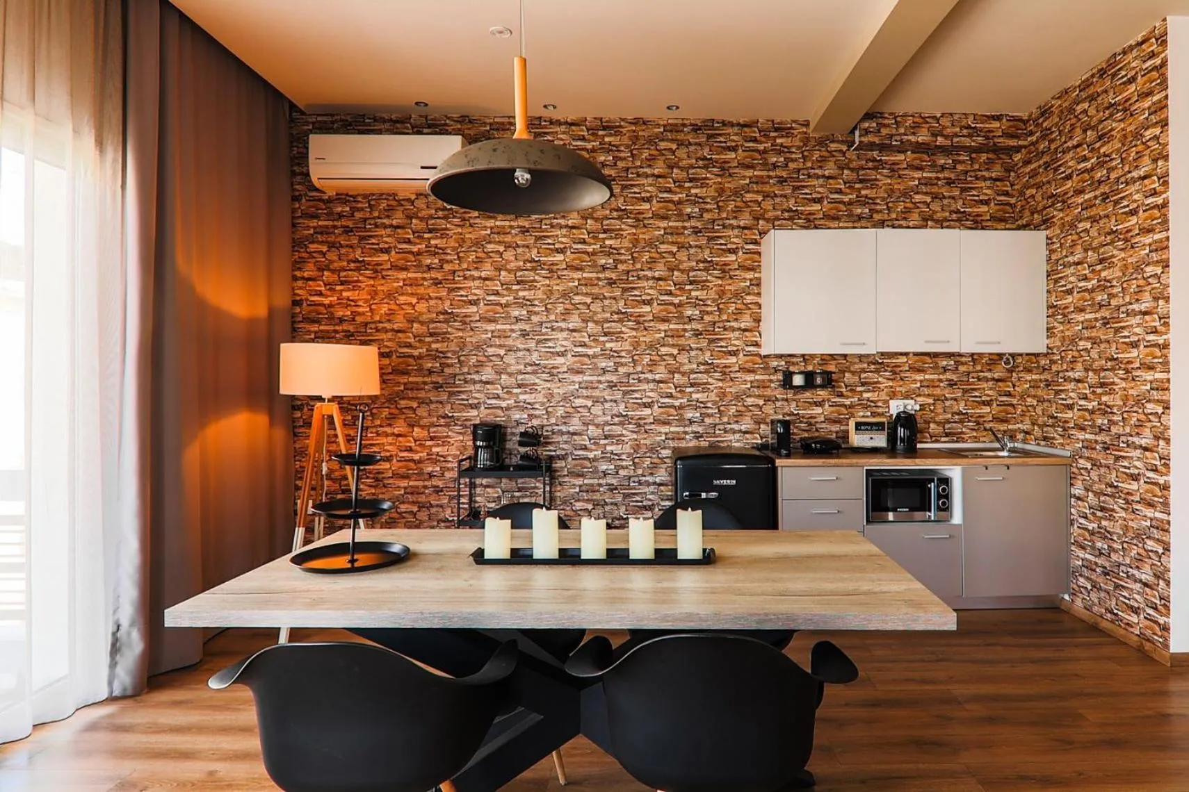 Coffee/tea facilities in Superior One Luxury Apartments