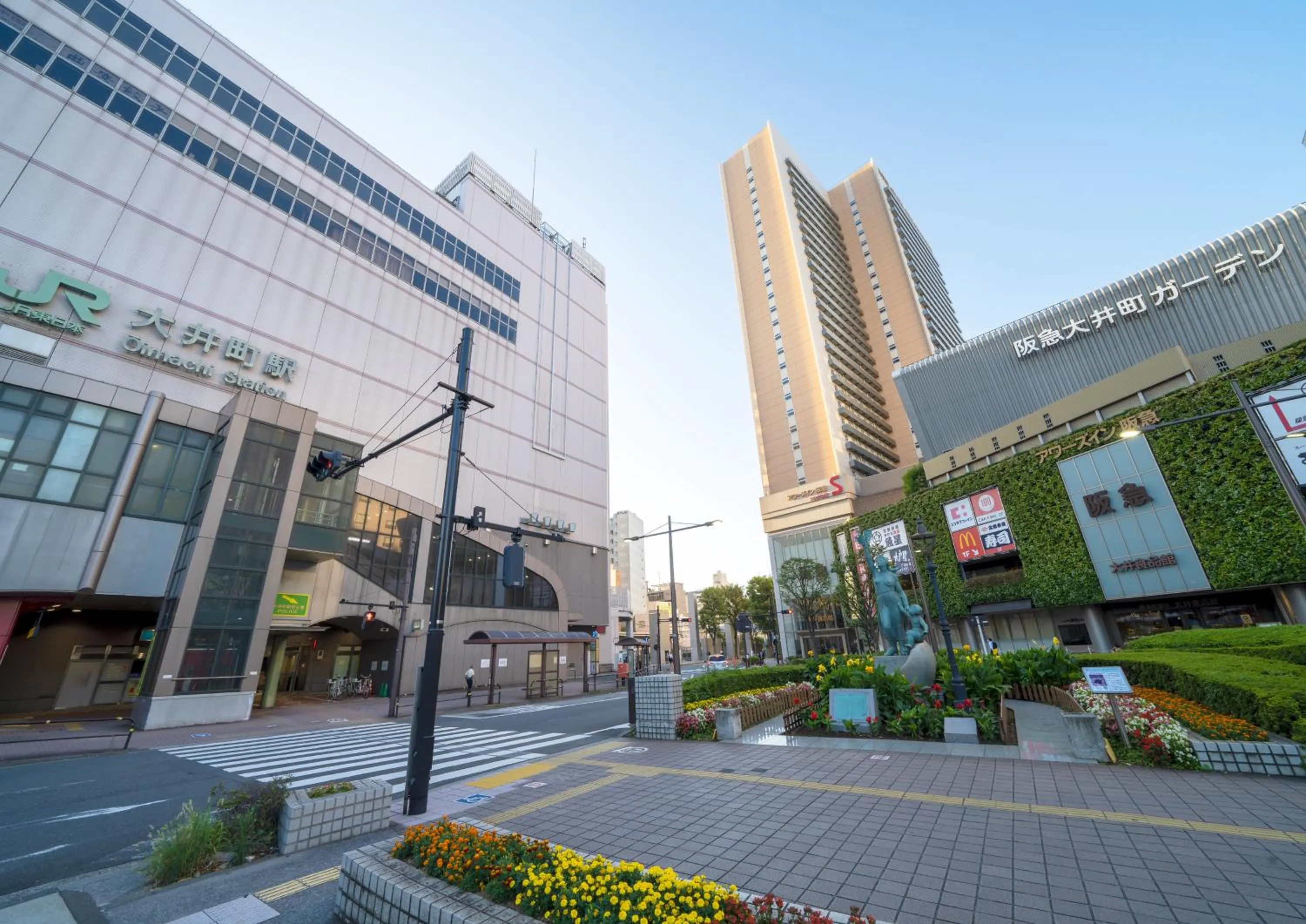 Neighbourhood in Ours Inn Hankyu