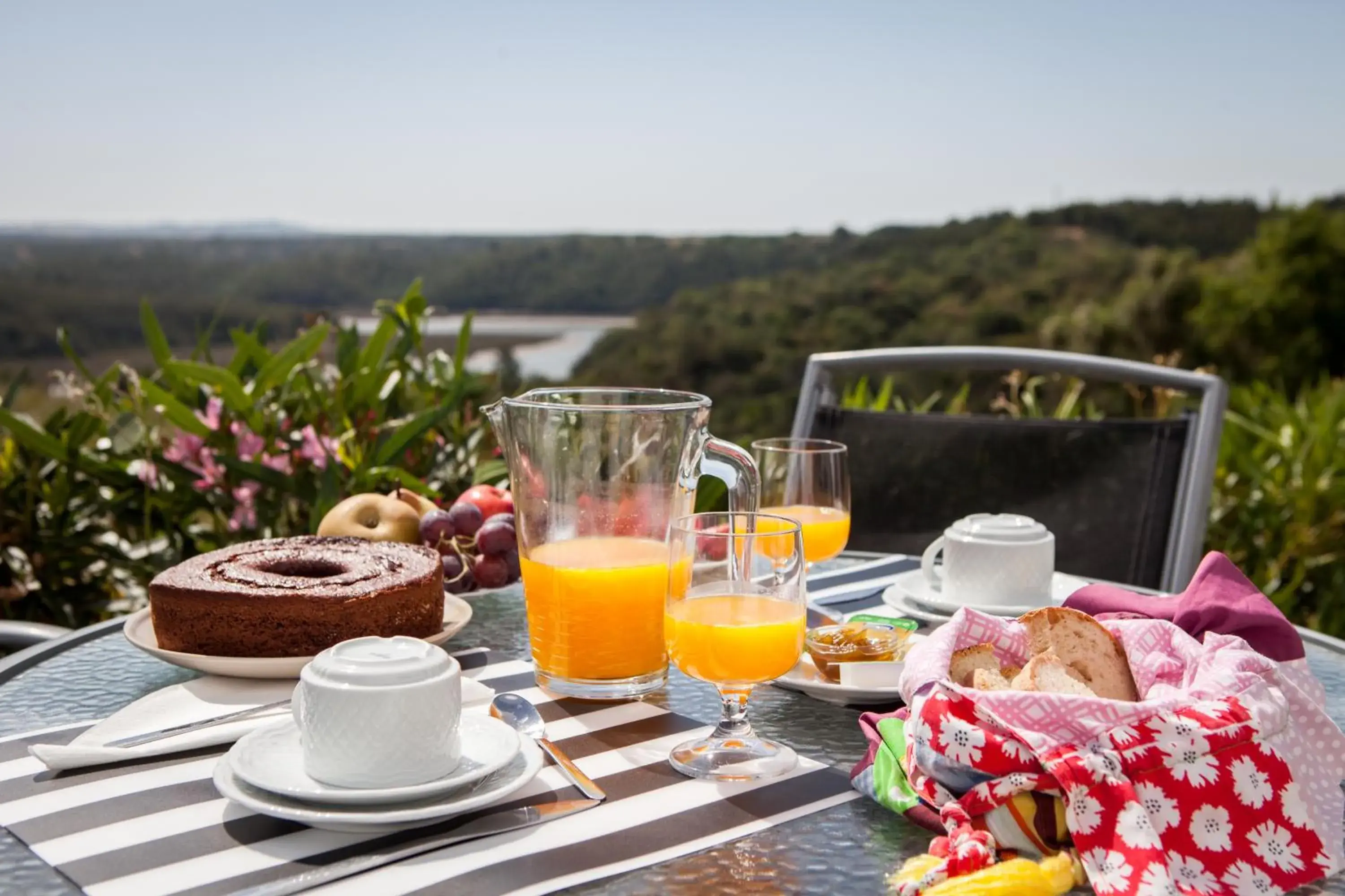 Breakfast in Monte Do Zambujeiro Breakfast in Monte Do Zambujeiro