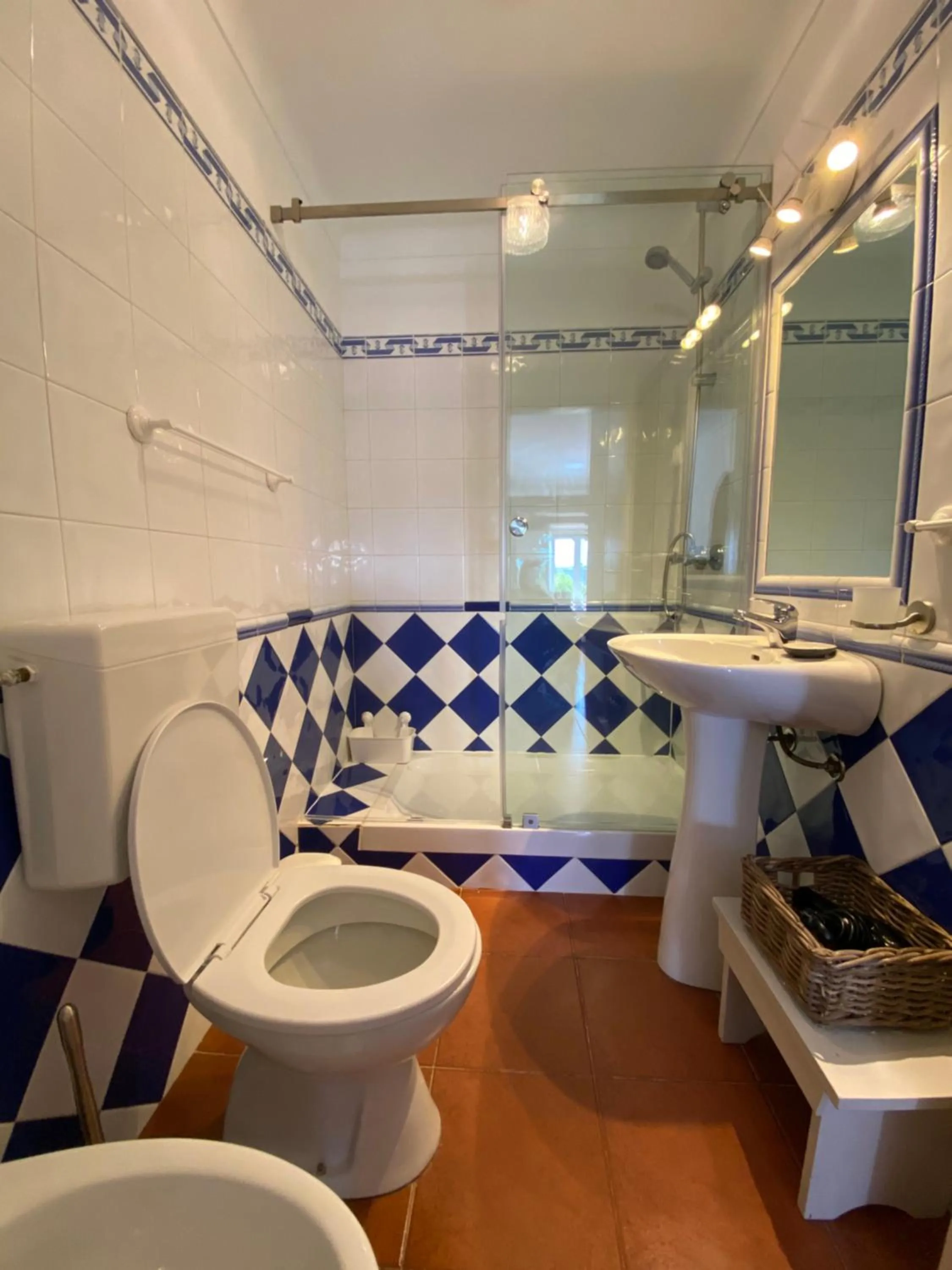 Shower in Monte Do Zambujeiro