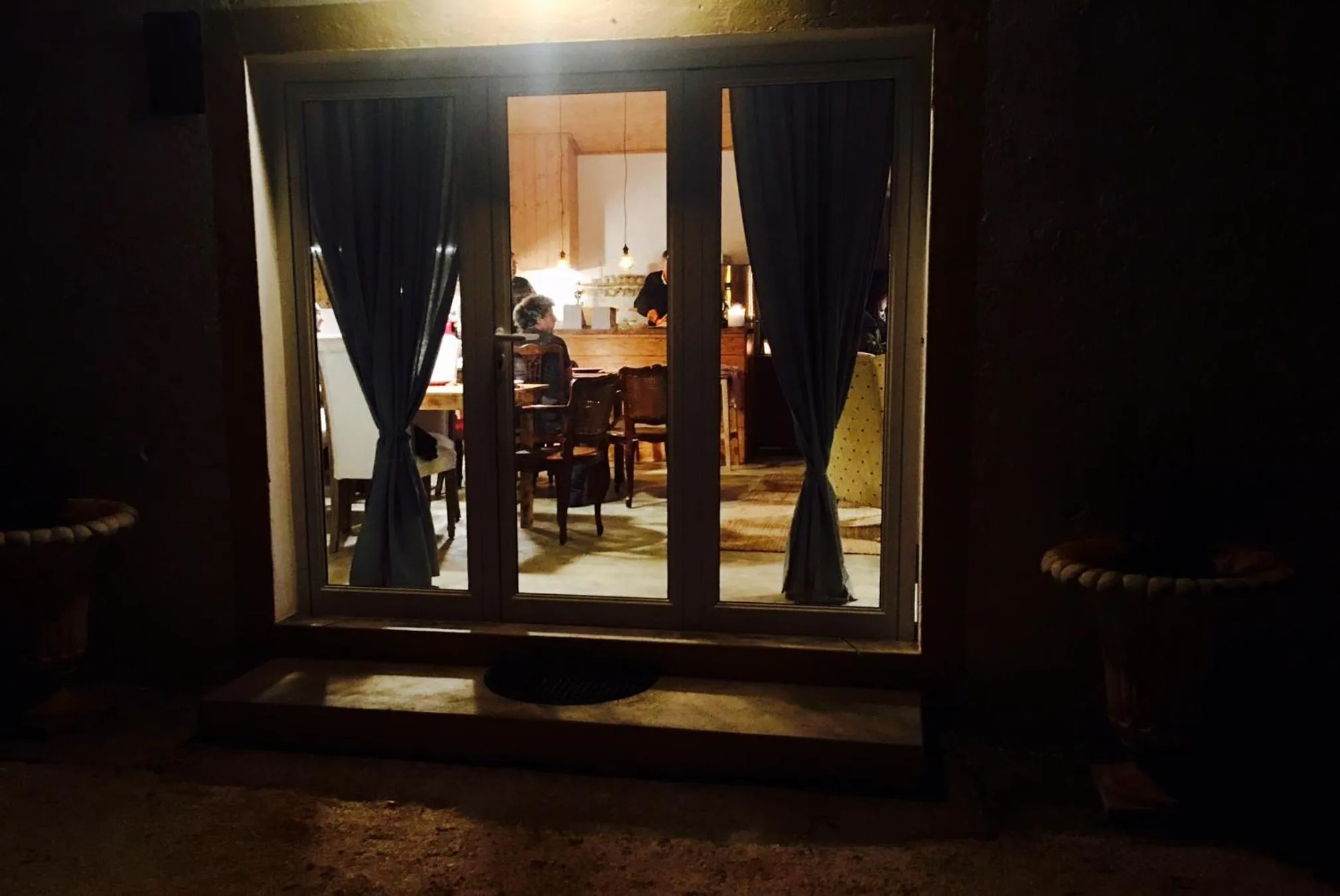 Restaurant/places to eat in Monte Do Zambujeiro