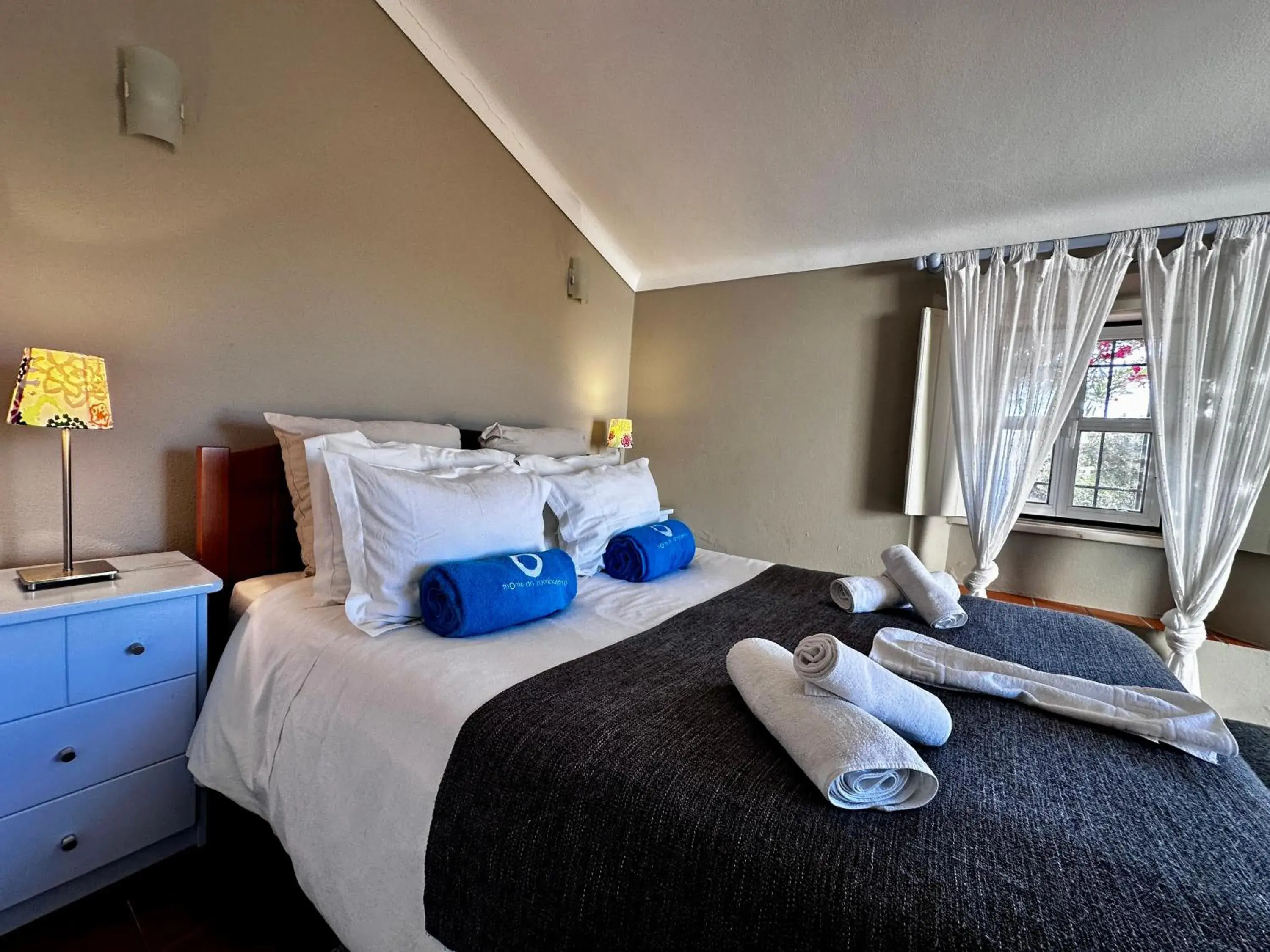 Photo of the whole room, Bed in Monte Do Zambujeiro Photo of the whole room, Bed in Monte Do Zambujeiro