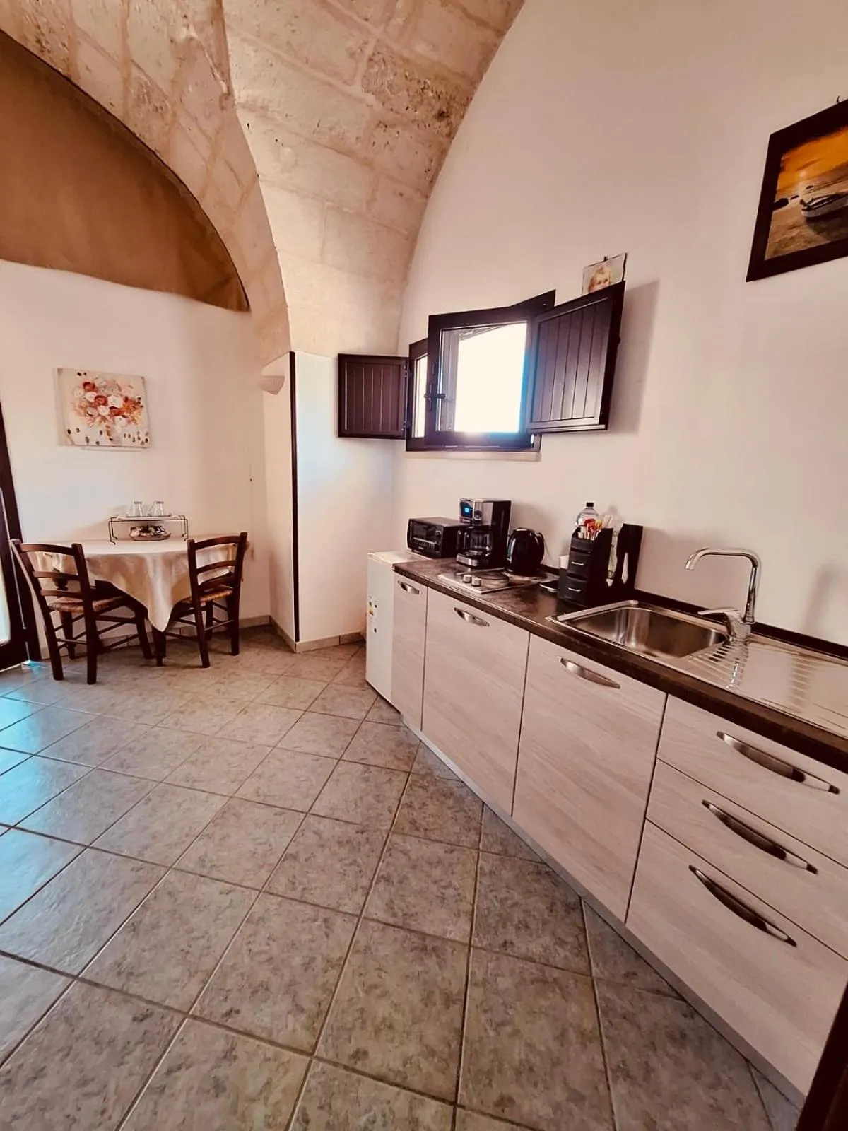 Kitchen or kitchenette in Villa Papaleo B&B