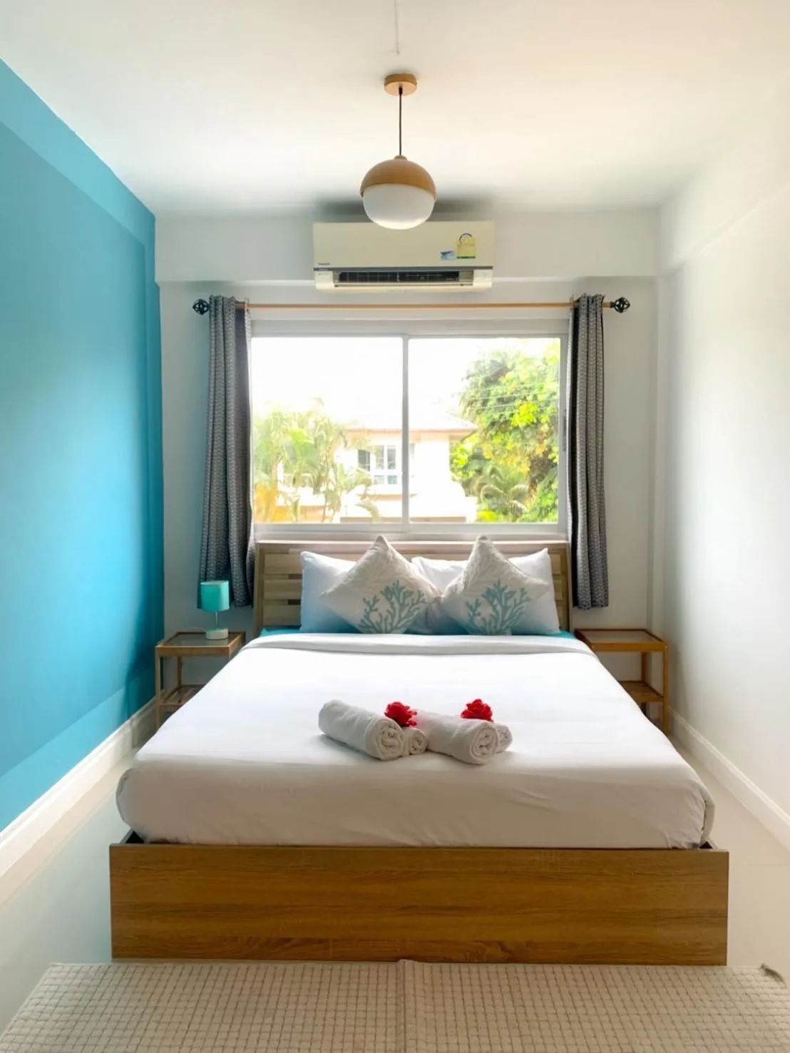 Bedroom, Bed in Turtle Rooms