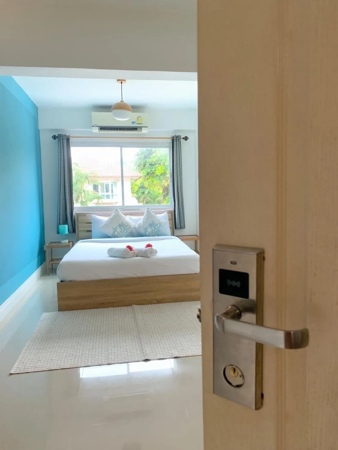 Bedroom, Bed in Turtle Rooms