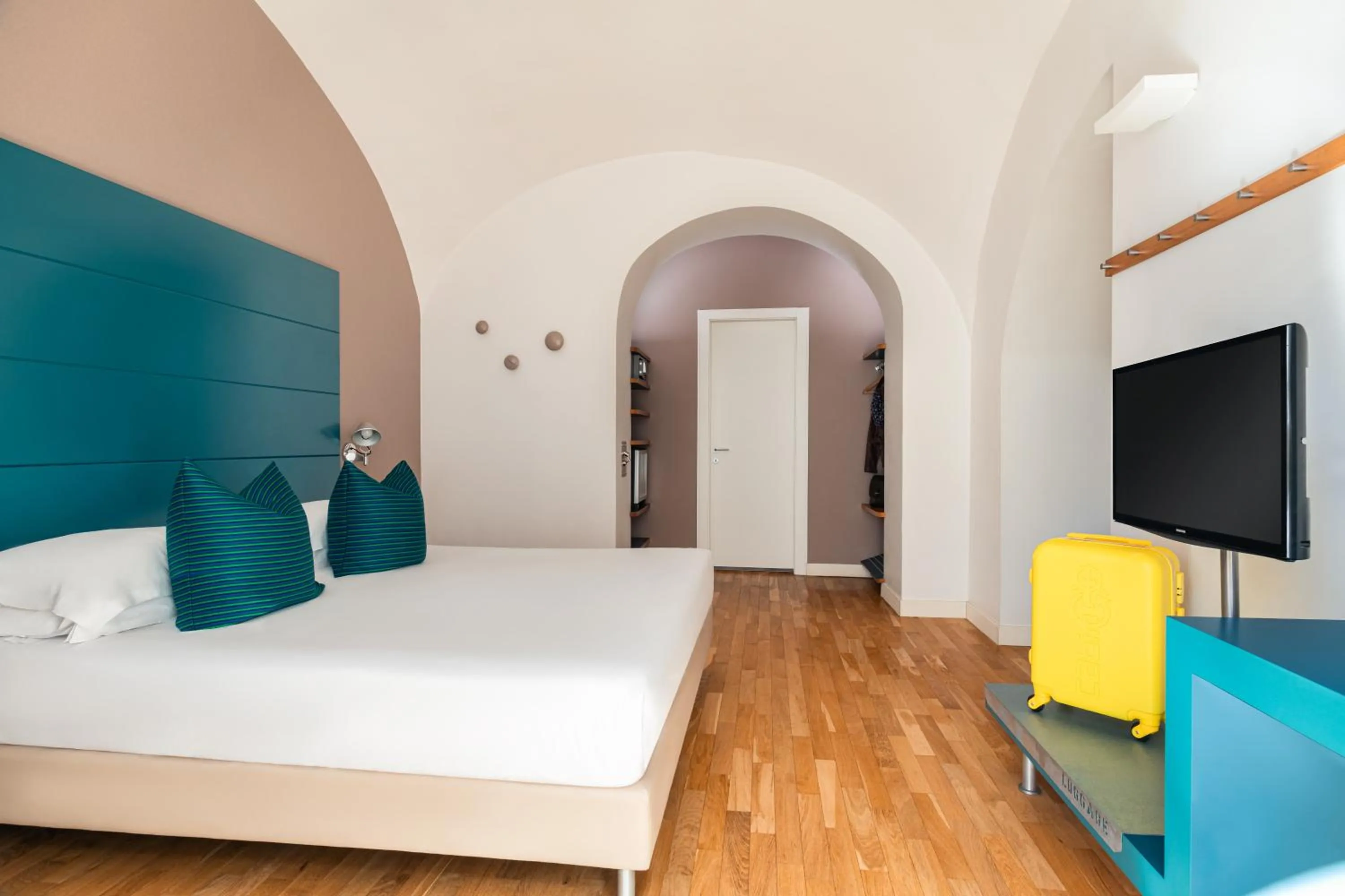 Bedroom, Bed in Hotel Piazza Bellini & Apartments