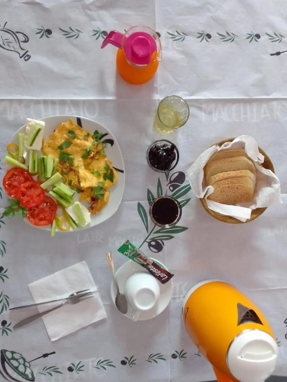 Breakfast in Vila Livio - Guest house Rreshen Mirdite