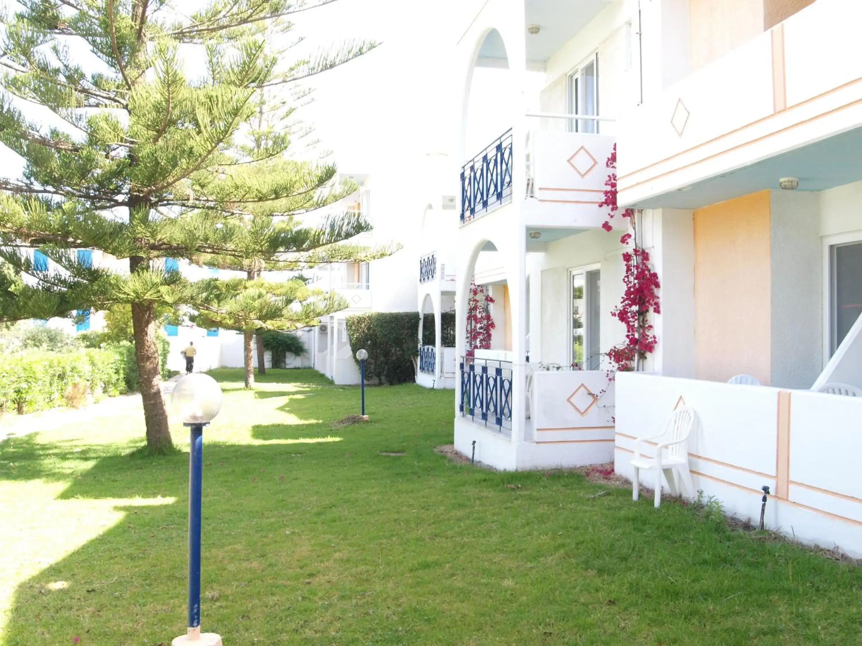 Facade/entrance in Summer Dream Facade/entrance in Summer Dream