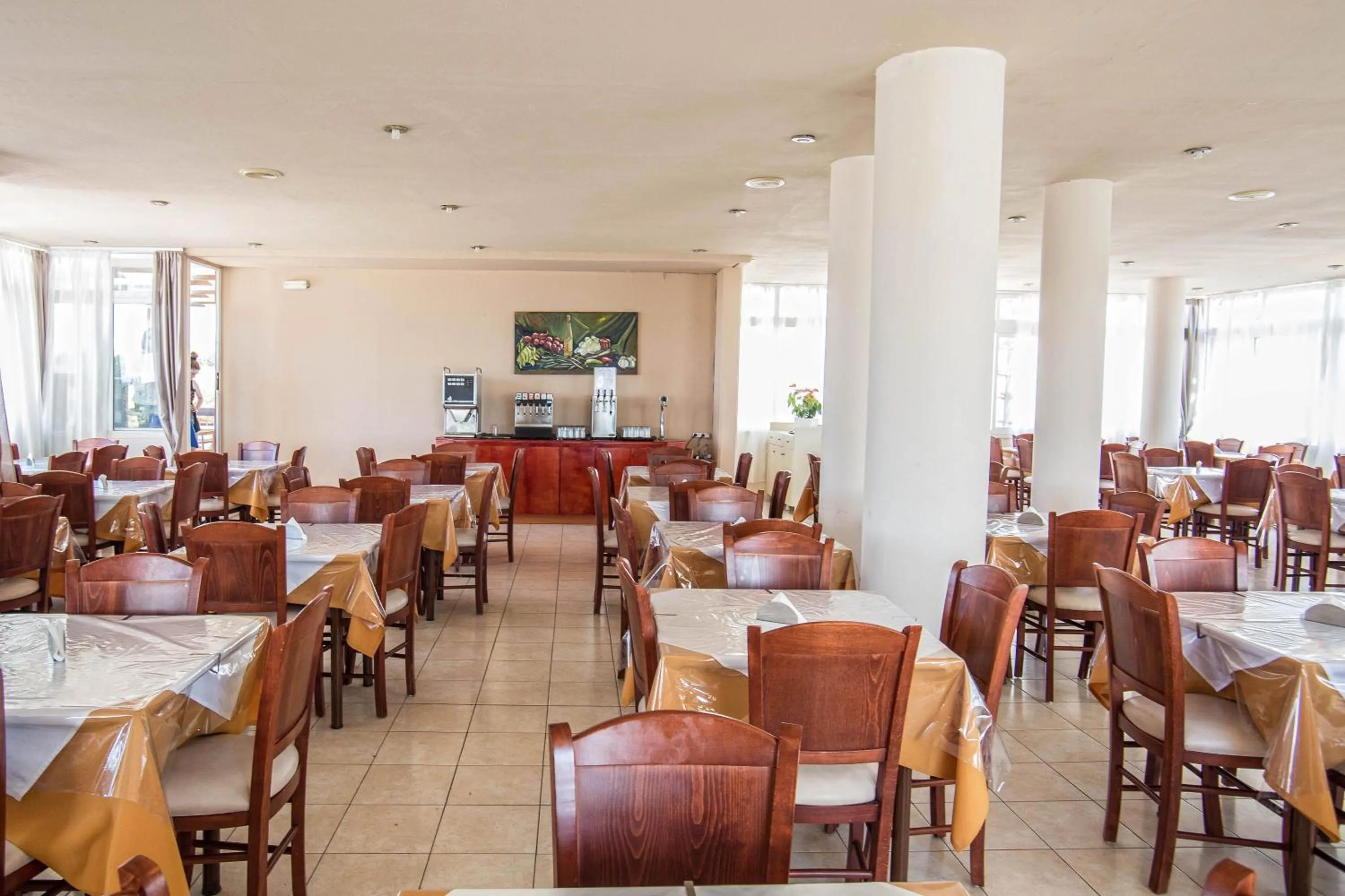 Restaurant/places to eat in Summer Dream