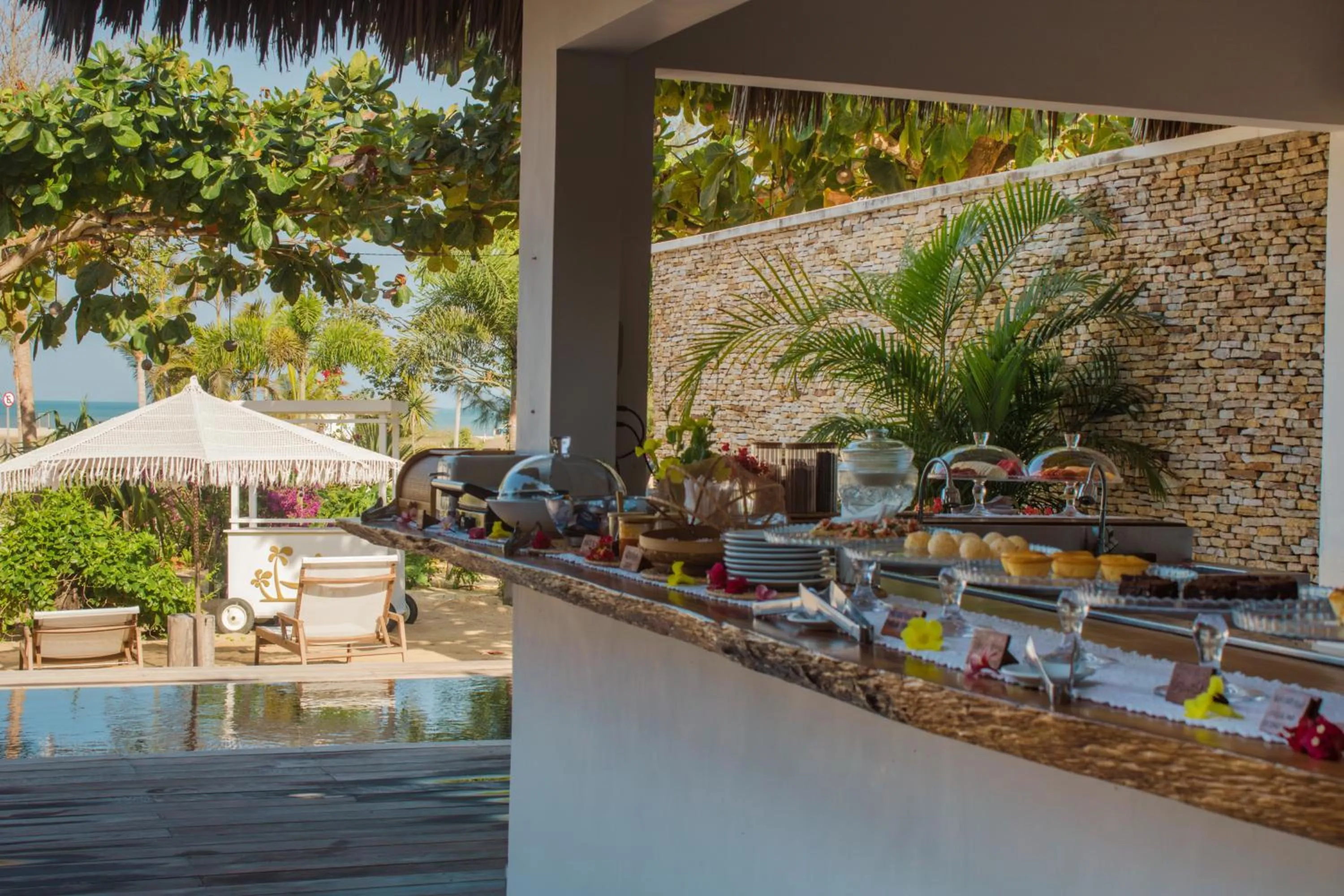 Day in Villa Praia - La Villa Group