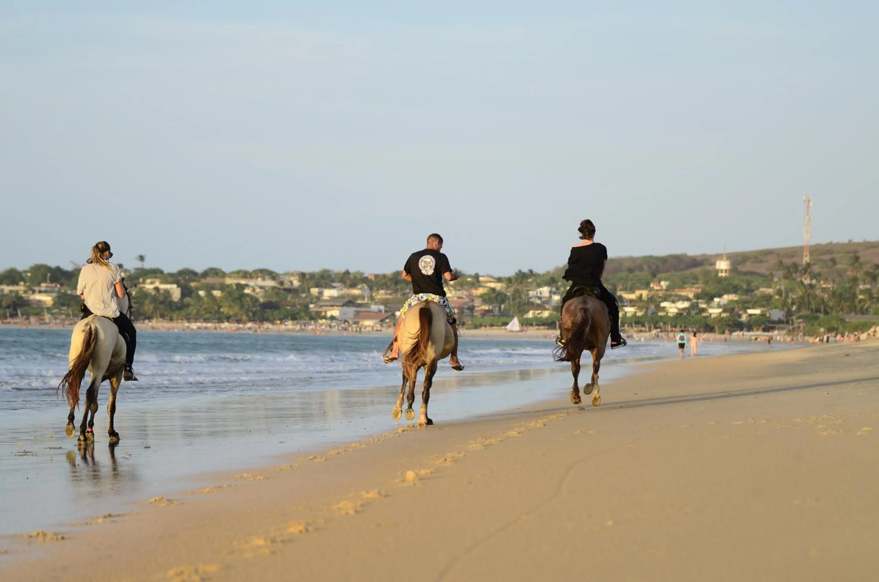 Day in Villa Praia - La Villa Group