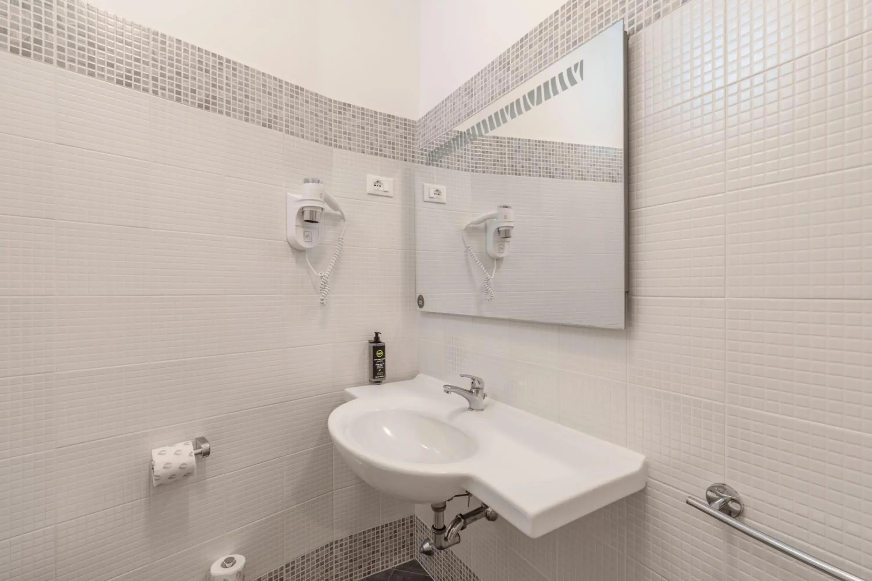 Standard Quadruple Room with Beach Access in B&B Hotel Chioggia Airone Standard Quadruple Room with Beach Access in B&B Hotel Chioggia Airone