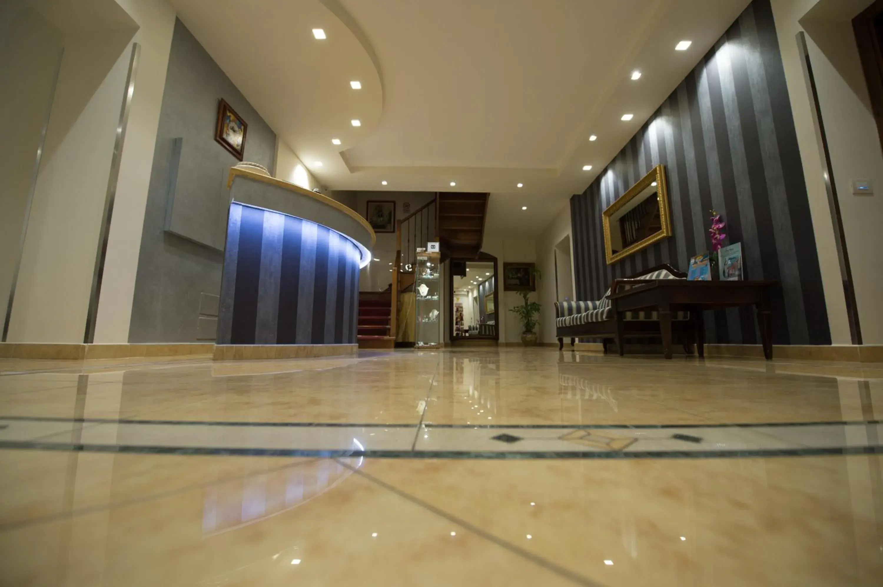 Lobby or reception in Hotel Aliai Lobby or reception in Hotel Aliai